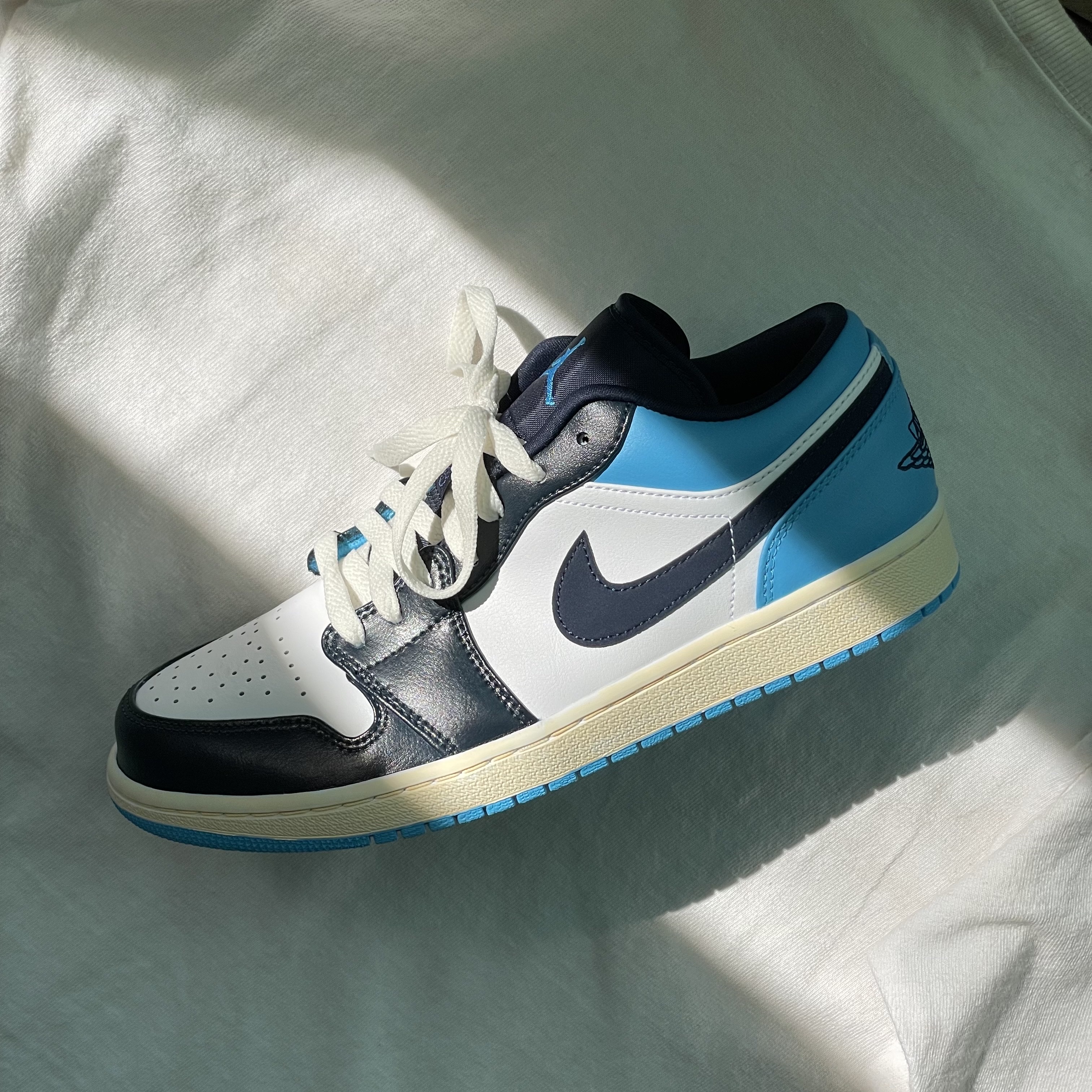 Jordan 1 Low Dark Powder Blue, (GS) Jordan 1 Low Dark Powder Blue 착용 스타일 - 2