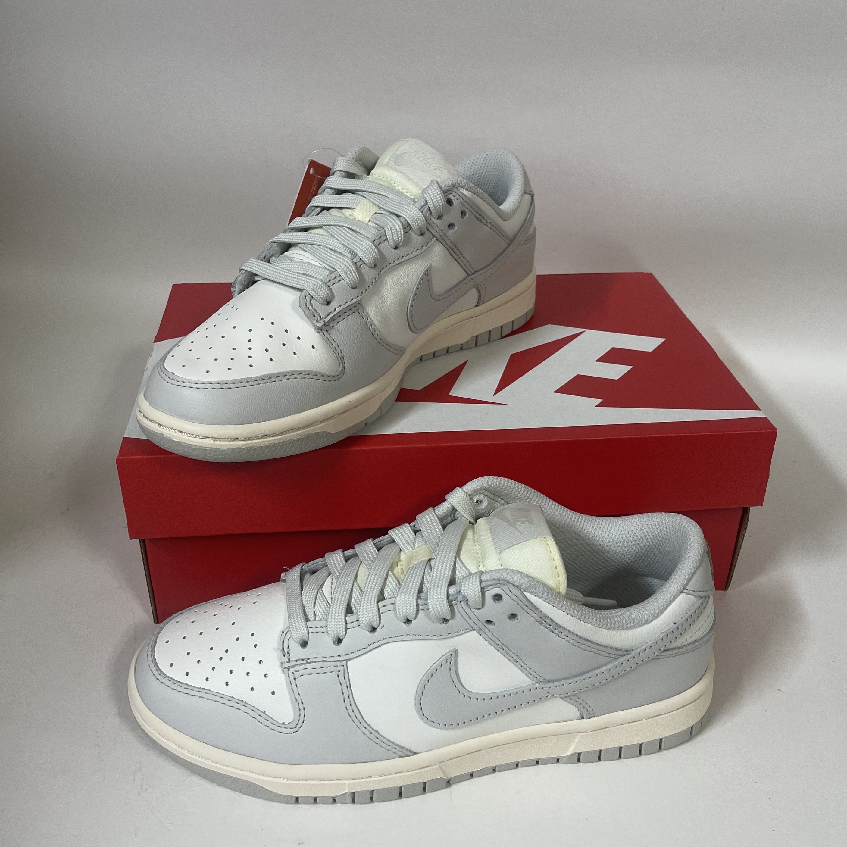 (W) Nike Dunk Low Light Bone 착용 스타일 - 2