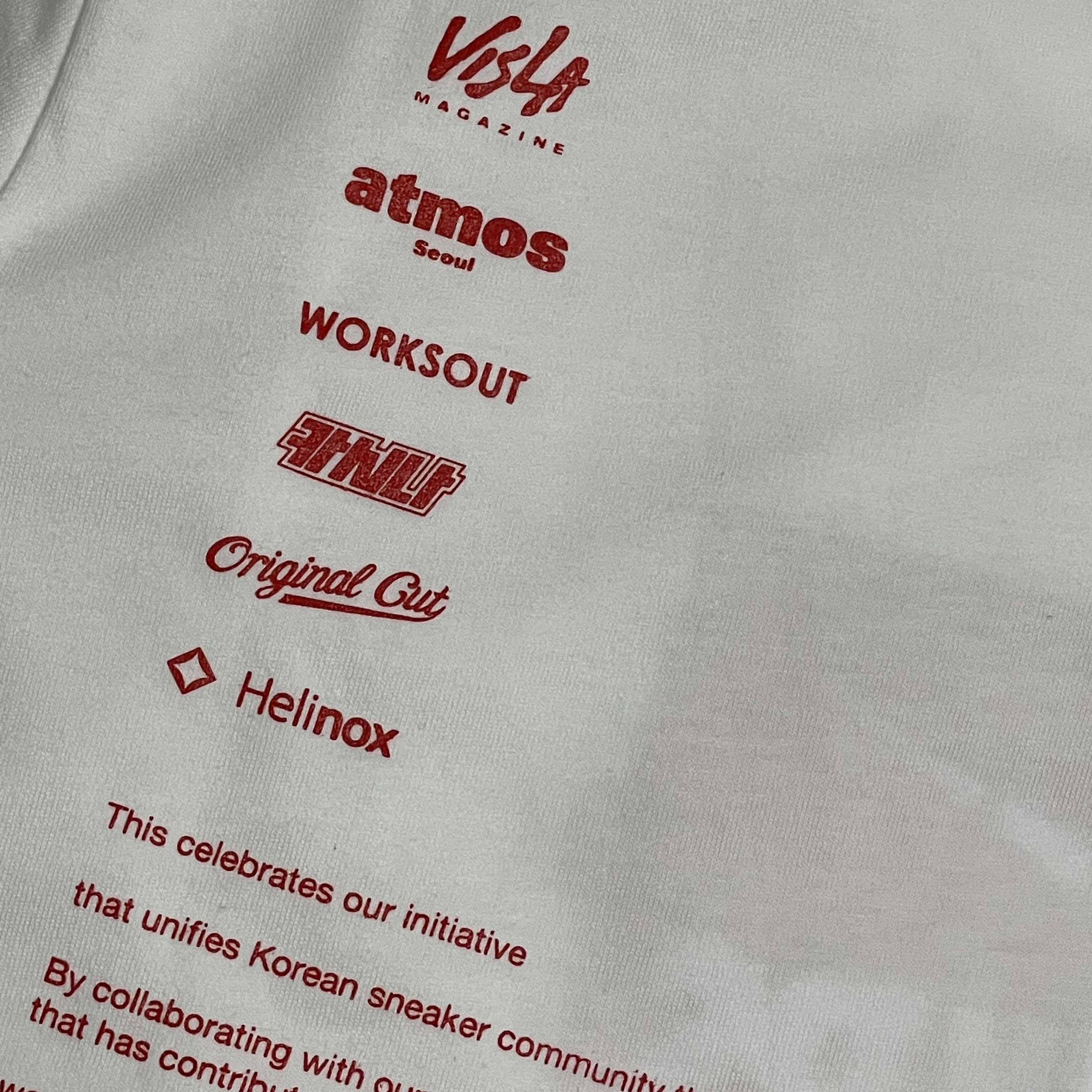 Nike SNKRS 4th Anniversary Members Only T-Shirt White (CZ6366-100), Nike x Peaceminusone Air Force 1 Low Para-Noise 2.0 착용 스타일 - 2