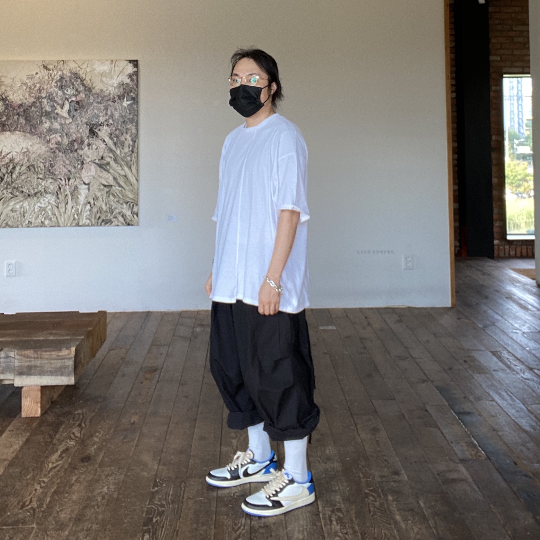 Jordan 1 x Travis Scott x Fragment Retro Low OG SP Military Blue 착용 스타일