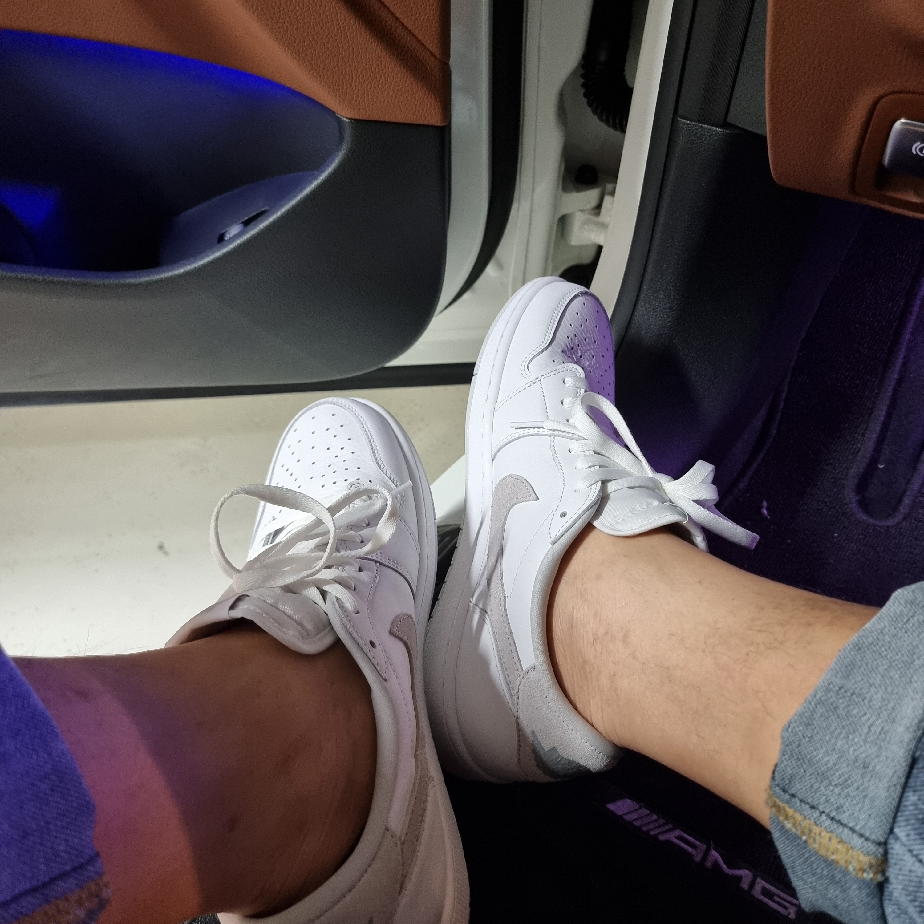 Jordan 1 Low OG Neutral Grey 착용 스타일 - 1
