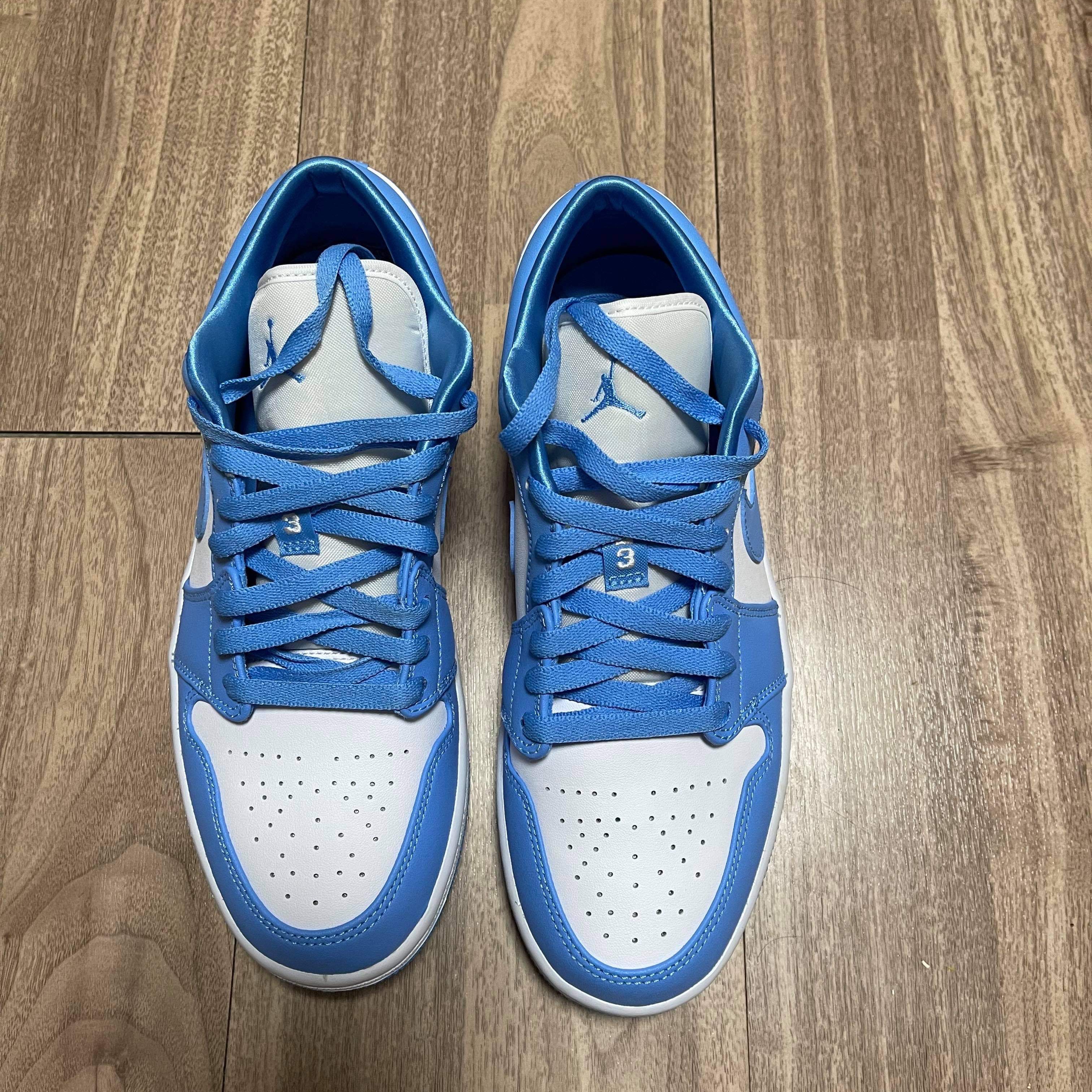 (W) Jordan 1 Low UNC University Blue 착용 스타일 - 1