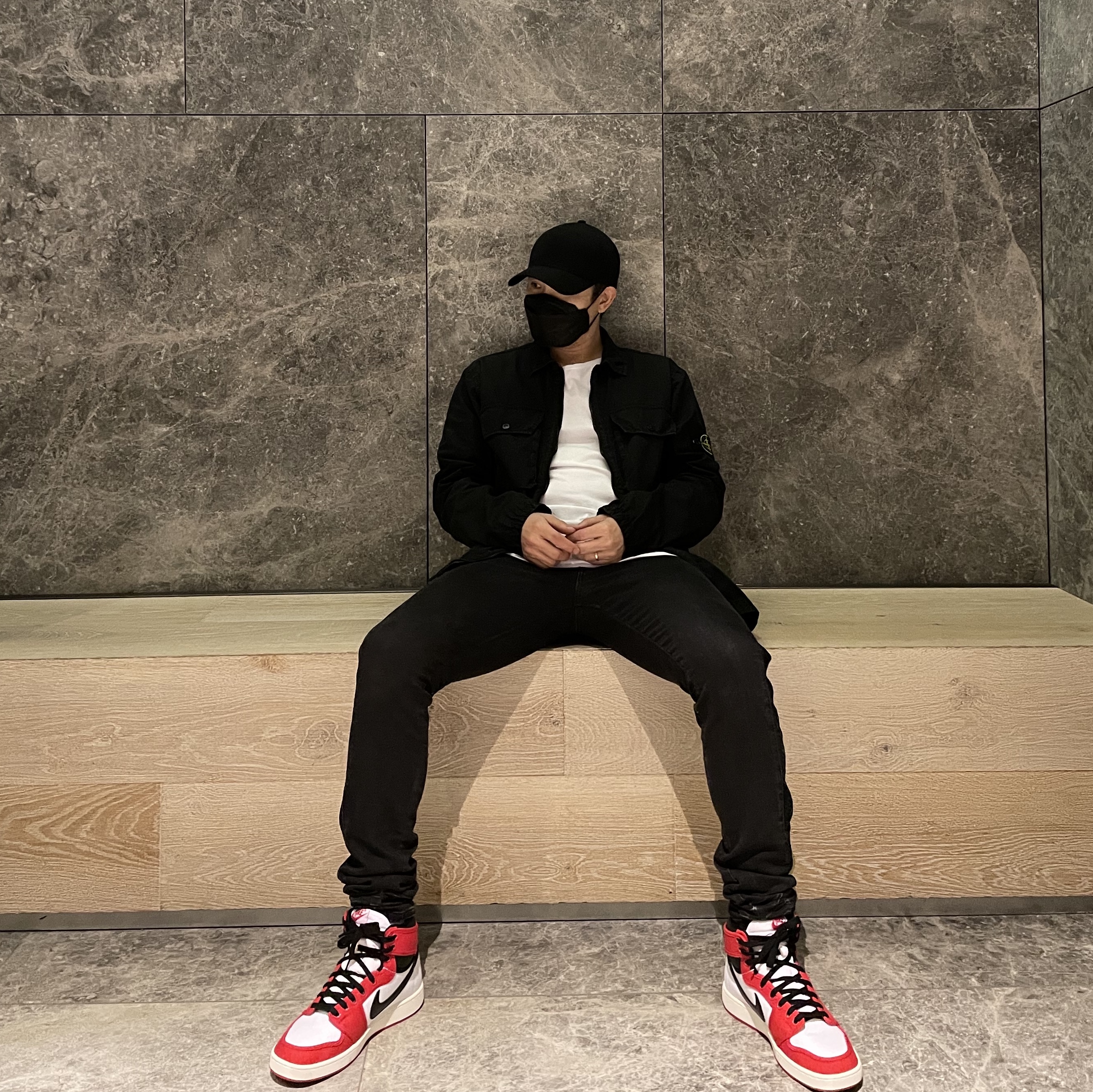 Jordan 1 KO Chicago 2021, Stone Island 113WN T.CO+OLD Overshirt Black - 21FW 착용 스타일 - 3