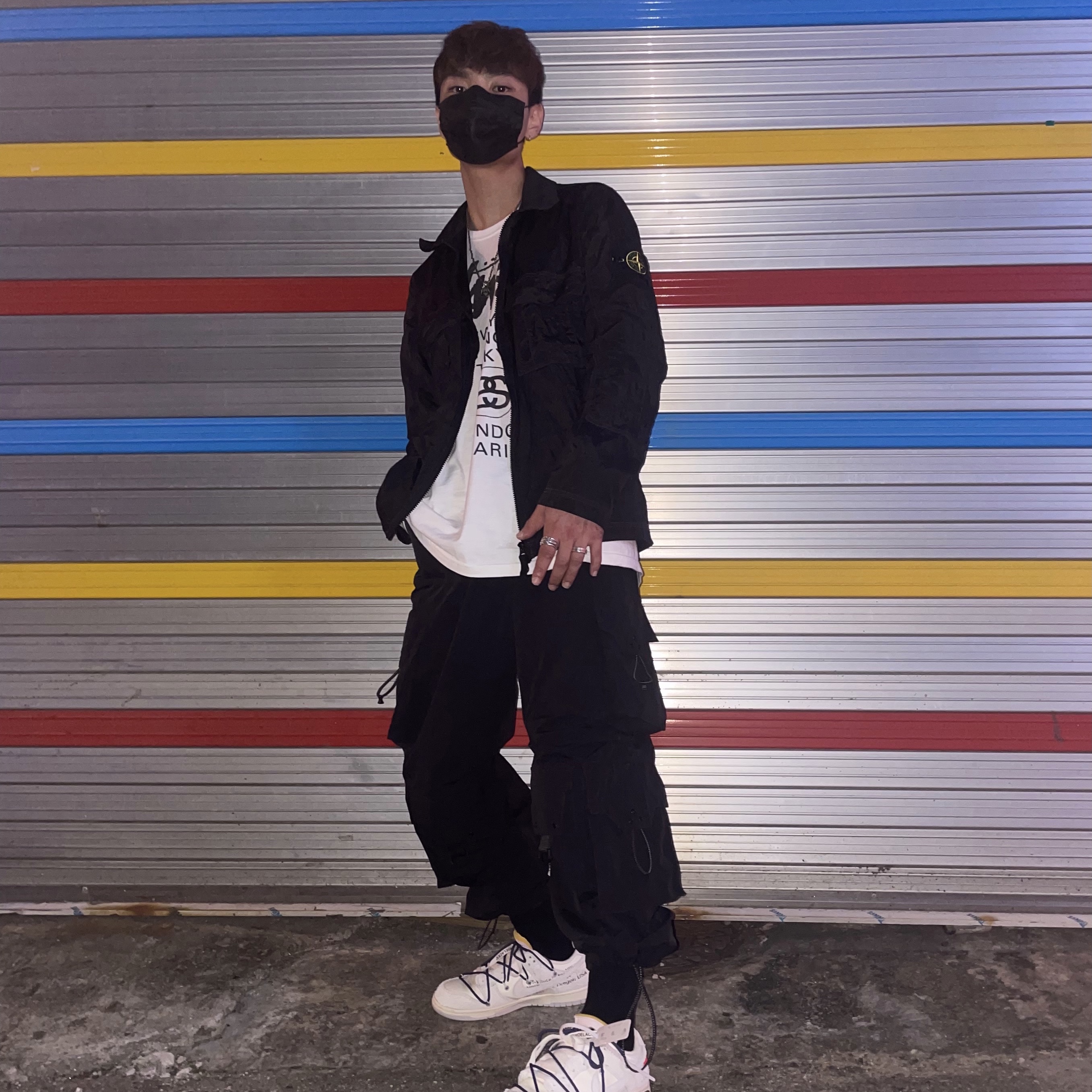 Nike x Off-White Dunk Low The 50 - Lot 18, Stussy World Tour LS T-Shirt White 착용 스타일 - 2