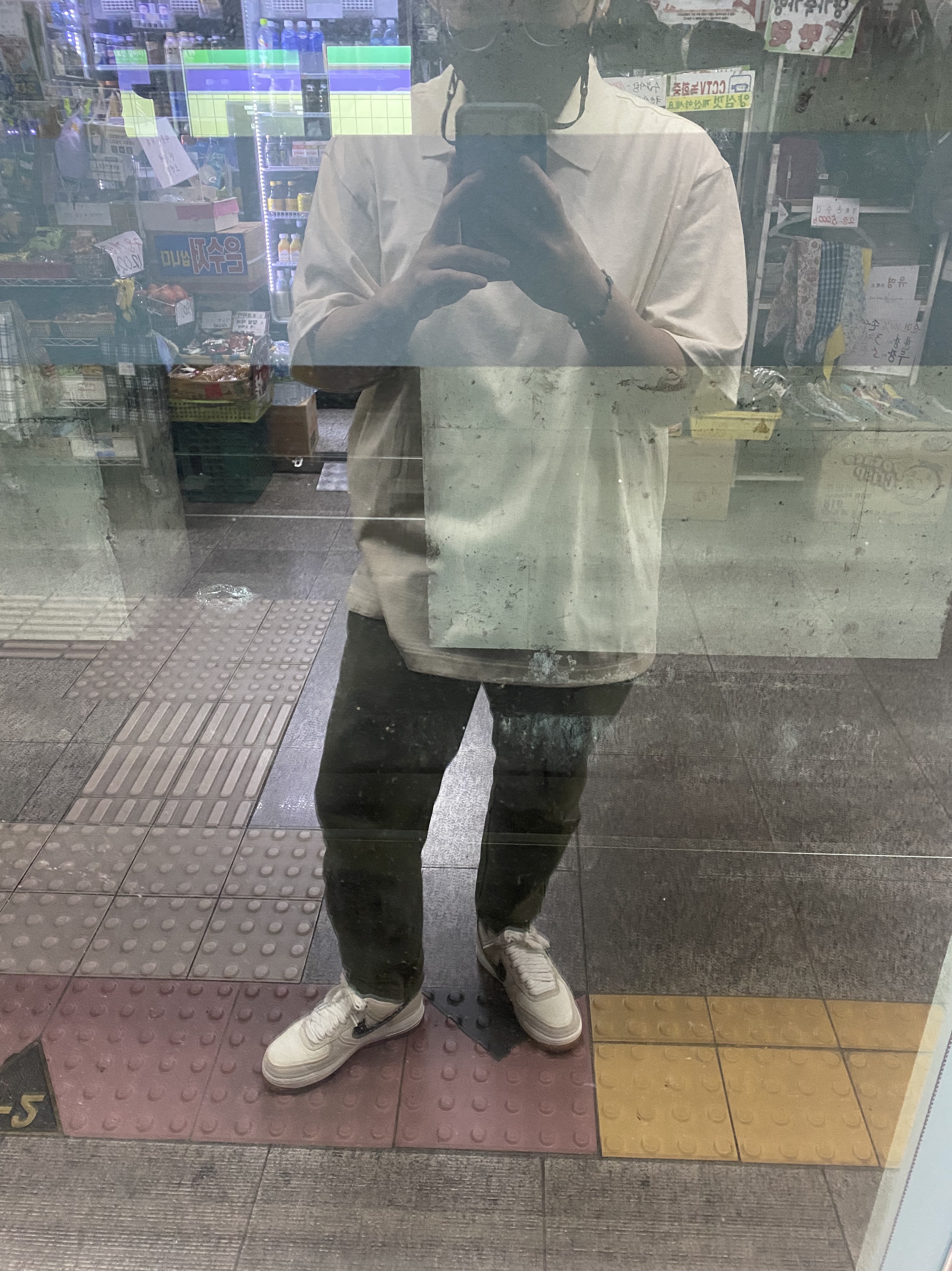 Essentials Short Sleeve Polo Cream - 21SS, Nike Air Force 1 '07 LV8 Paisley Swoosh 착용 스타일