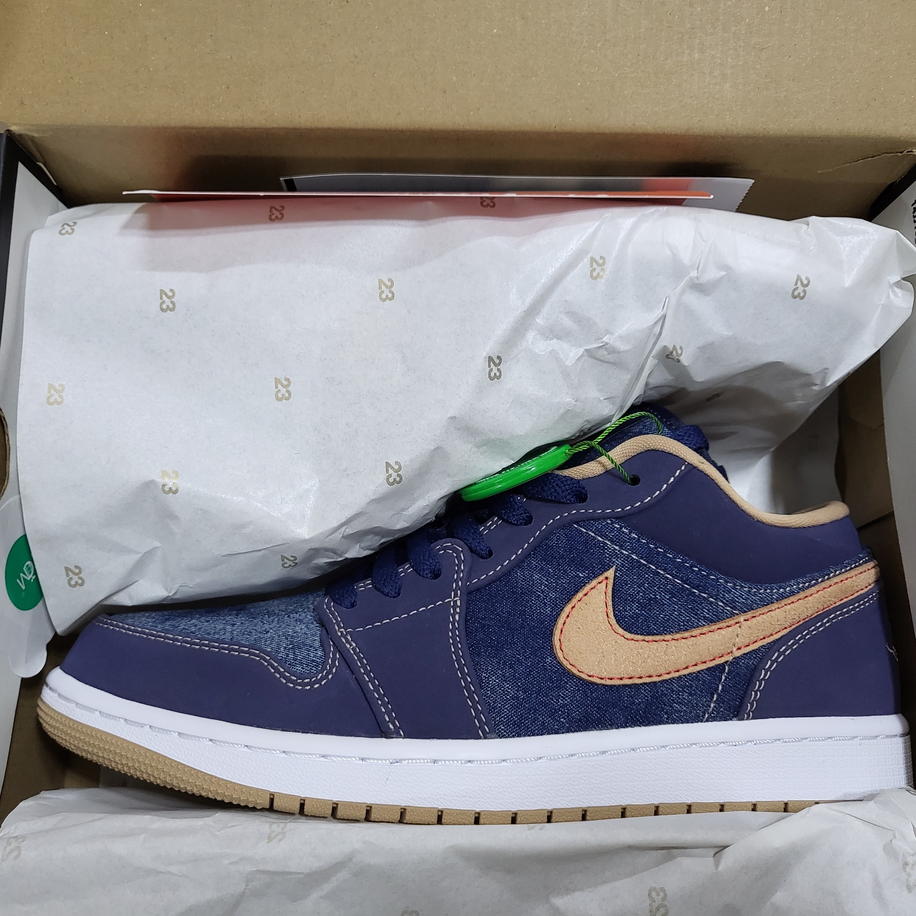 Jordan 1 Low SE Denim 착용 스타일 - 2
