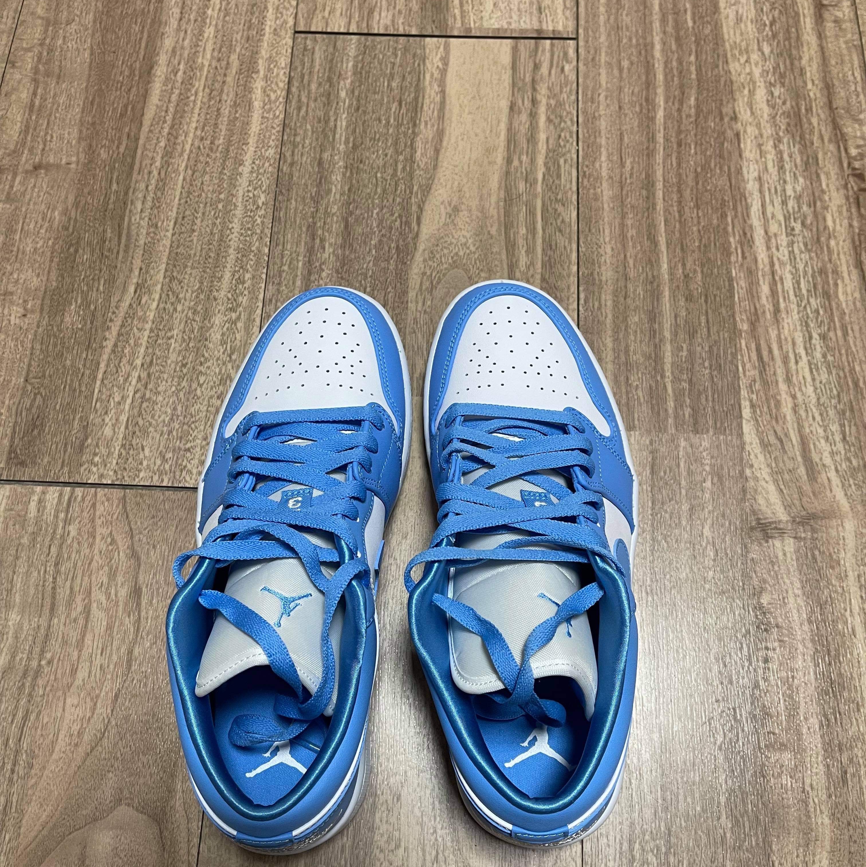 (W) Jordan 1 Low UNC University Blue 착용 스타일 - 2
