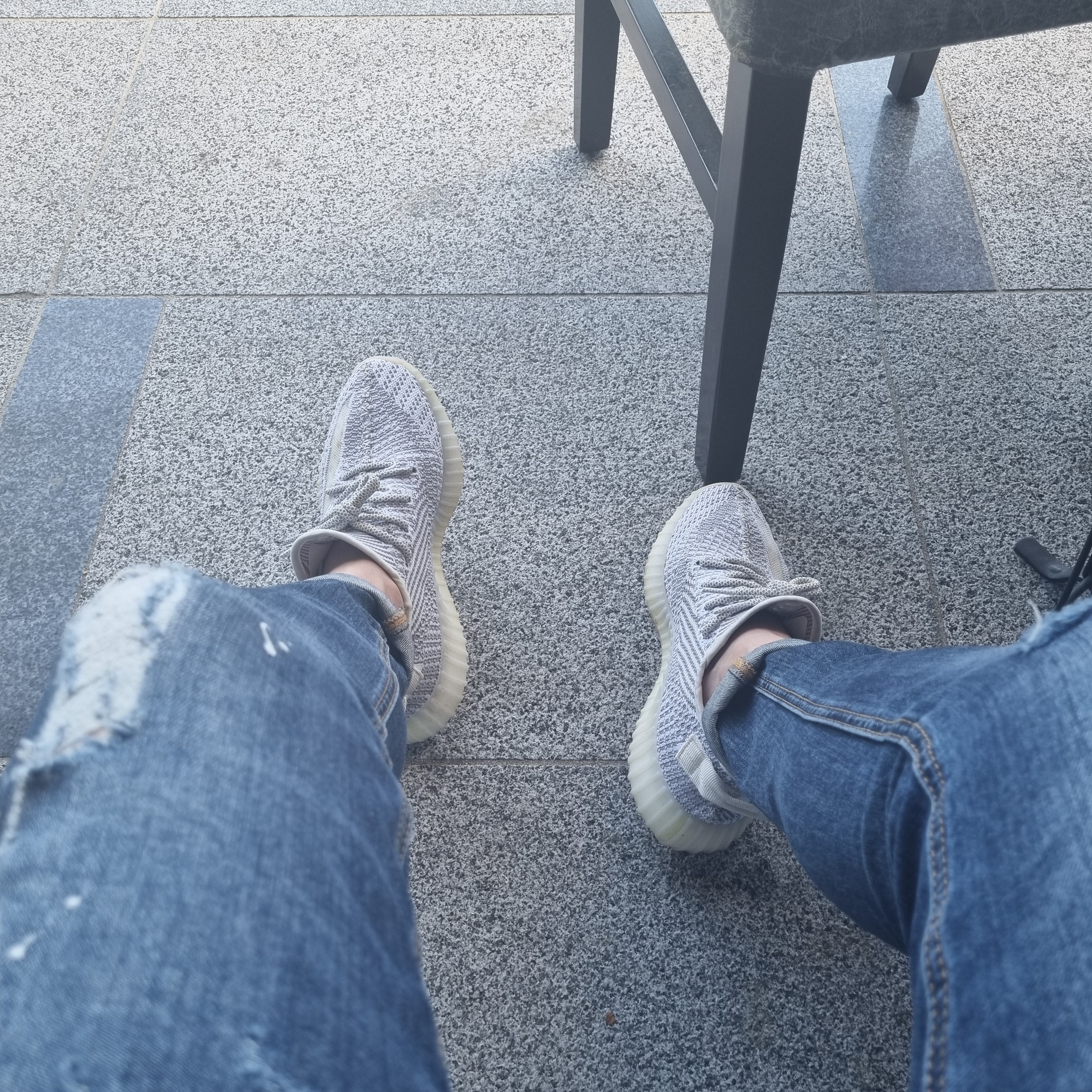 Adidas Yeezy Boost 350 V2 Static - Non-Reflective 2018 착용 스타일