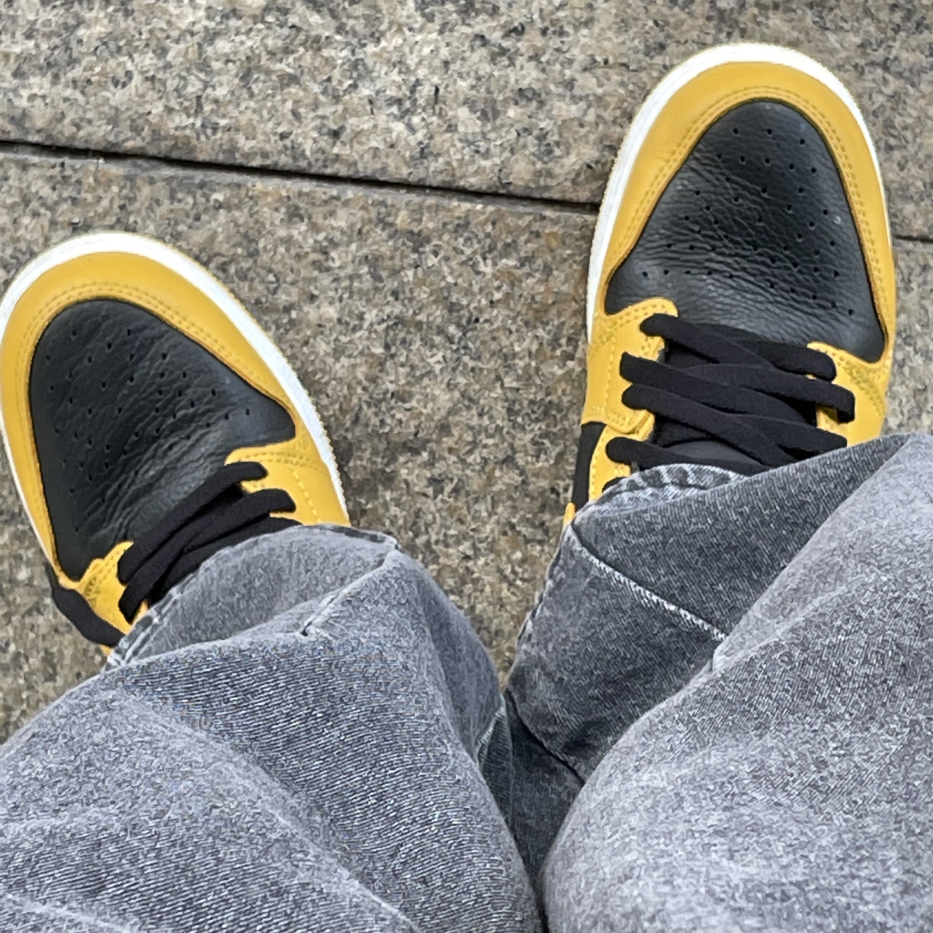 (GS) Jordan 1 Retro High OG Pollen 착용 스타일