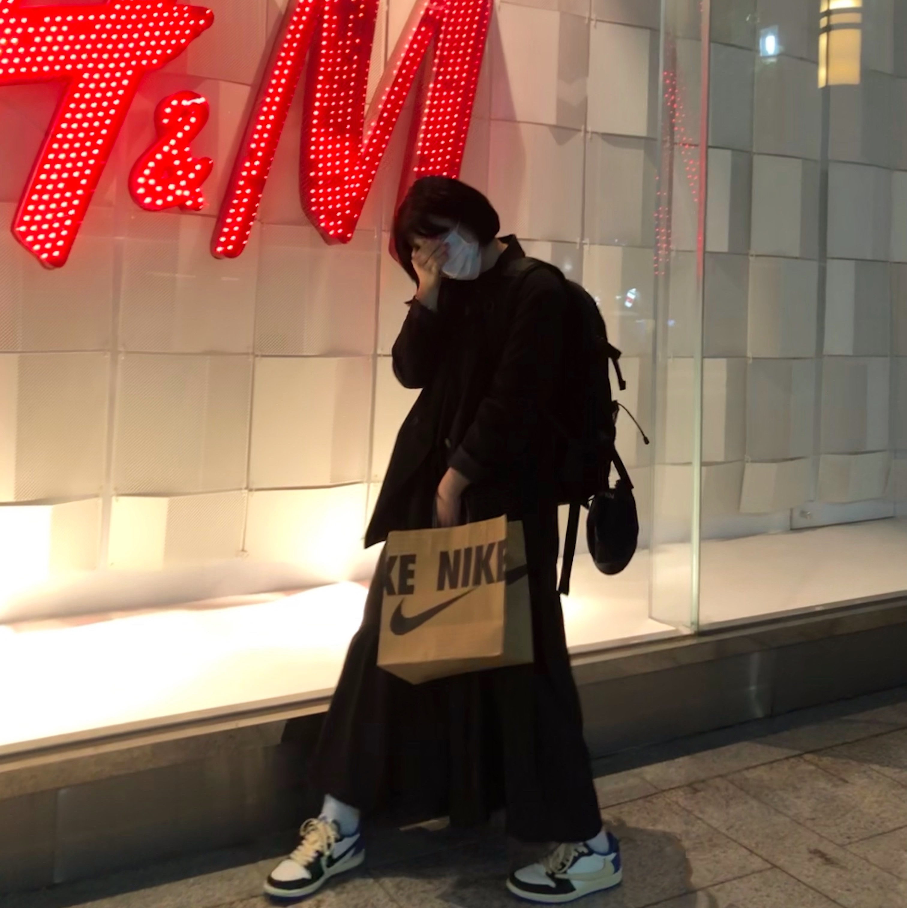 Jordan 1 x Travis Scott x Fragment Retro Low OG SP Military Blue 착용 스타일