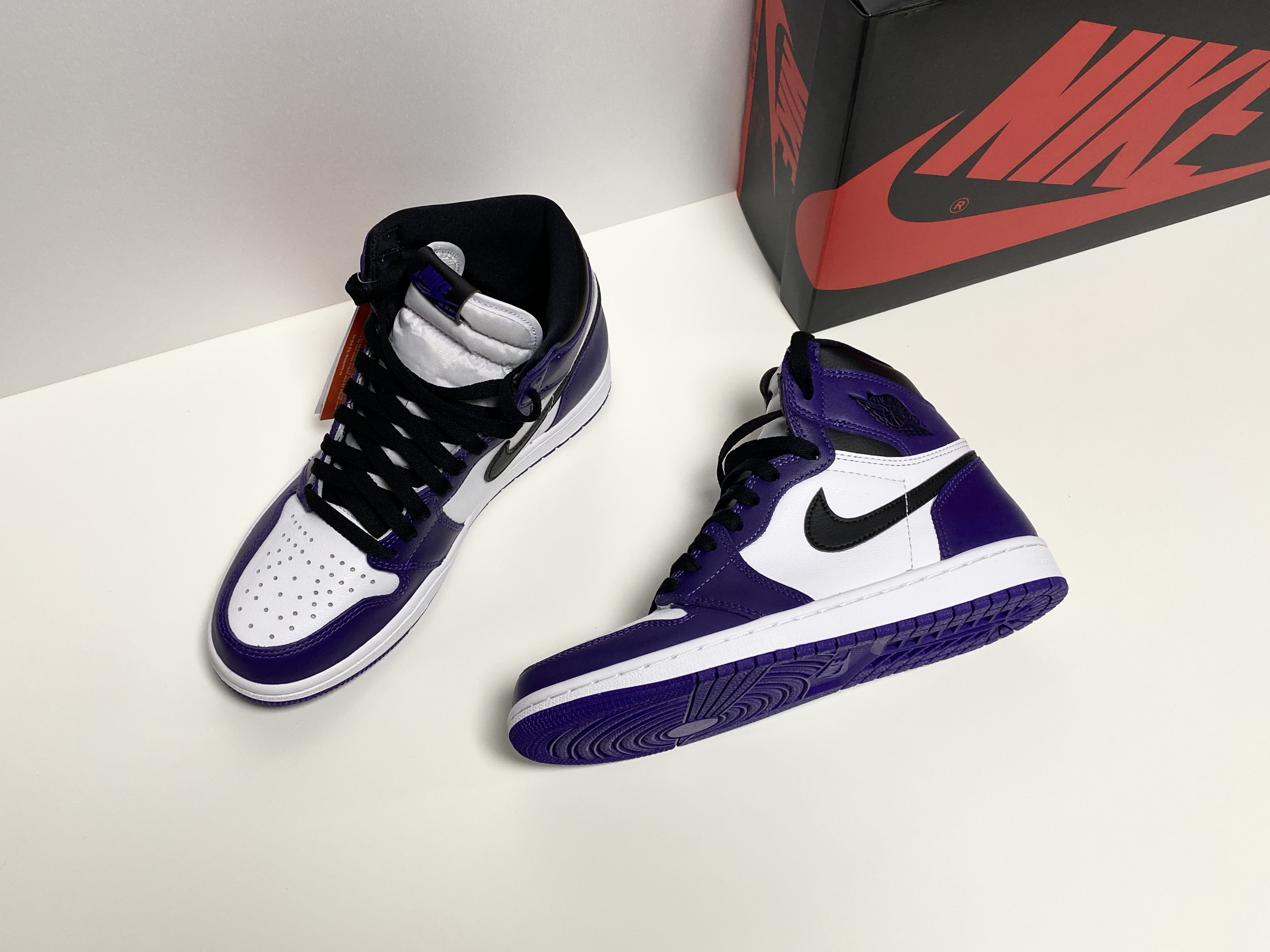 Jordan 1 Retro High OG Court Purple 2020 착용 스타일 - 2