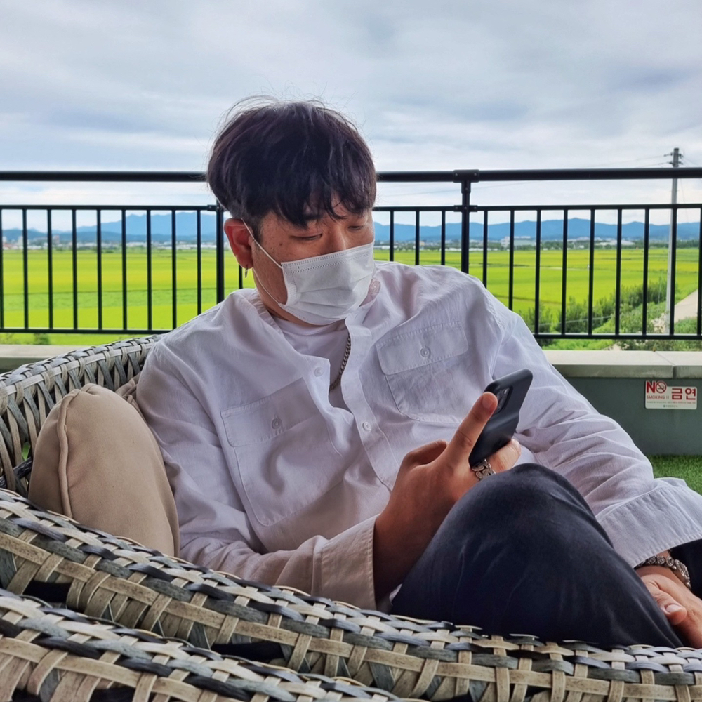 KREAM 프로필 이미지