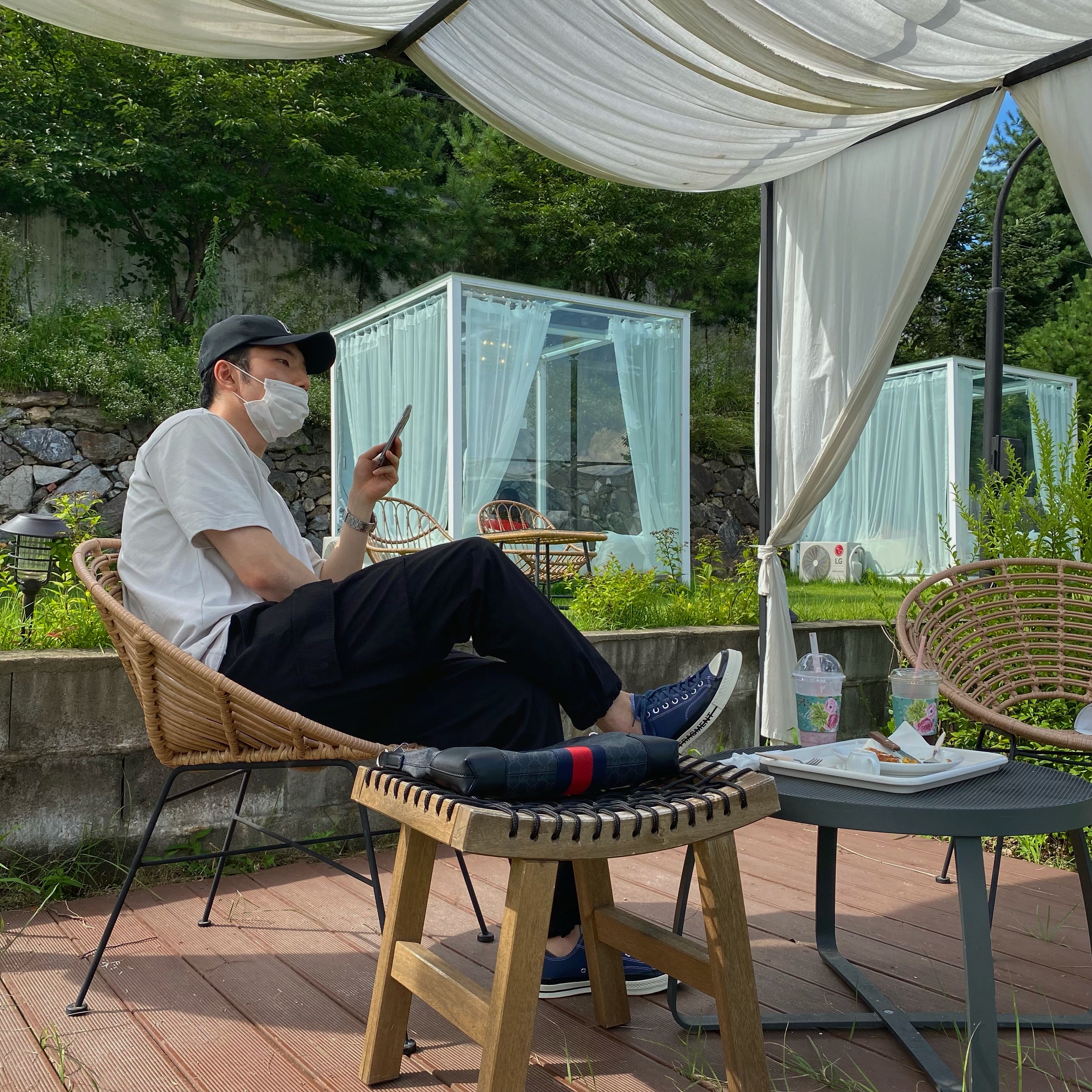 Converse x Moncler x Fragment Chuck 70 Ox Fraylor III Insignia Blue 착용 스타일 - 2