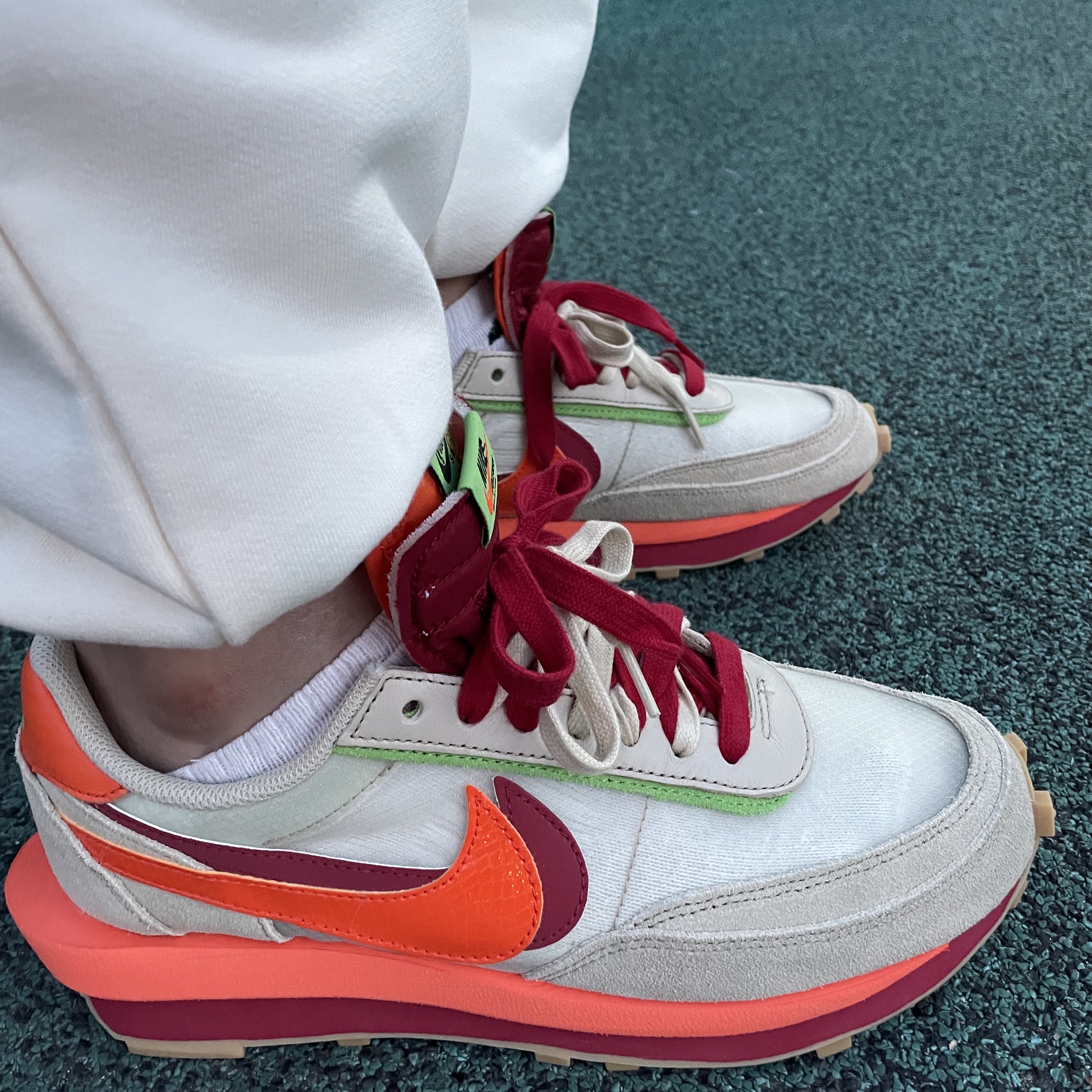 Nike x Sacai x Clot LDWaffle Orange Blaze 착용 스타일 - 2