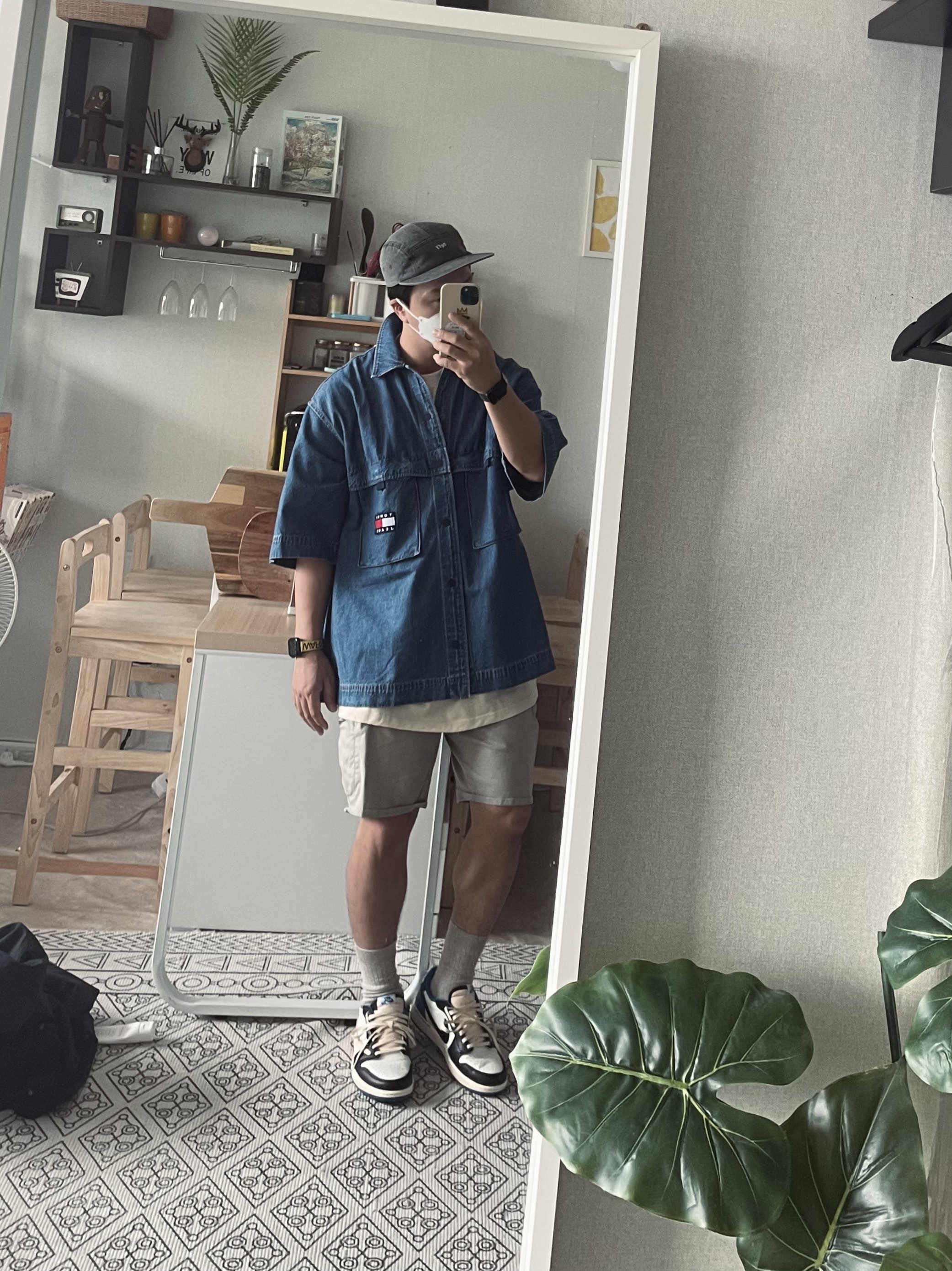 Jordan 1 x Travis Scott x Fragment Retro Low OG SP Military Blue 착용 스타일