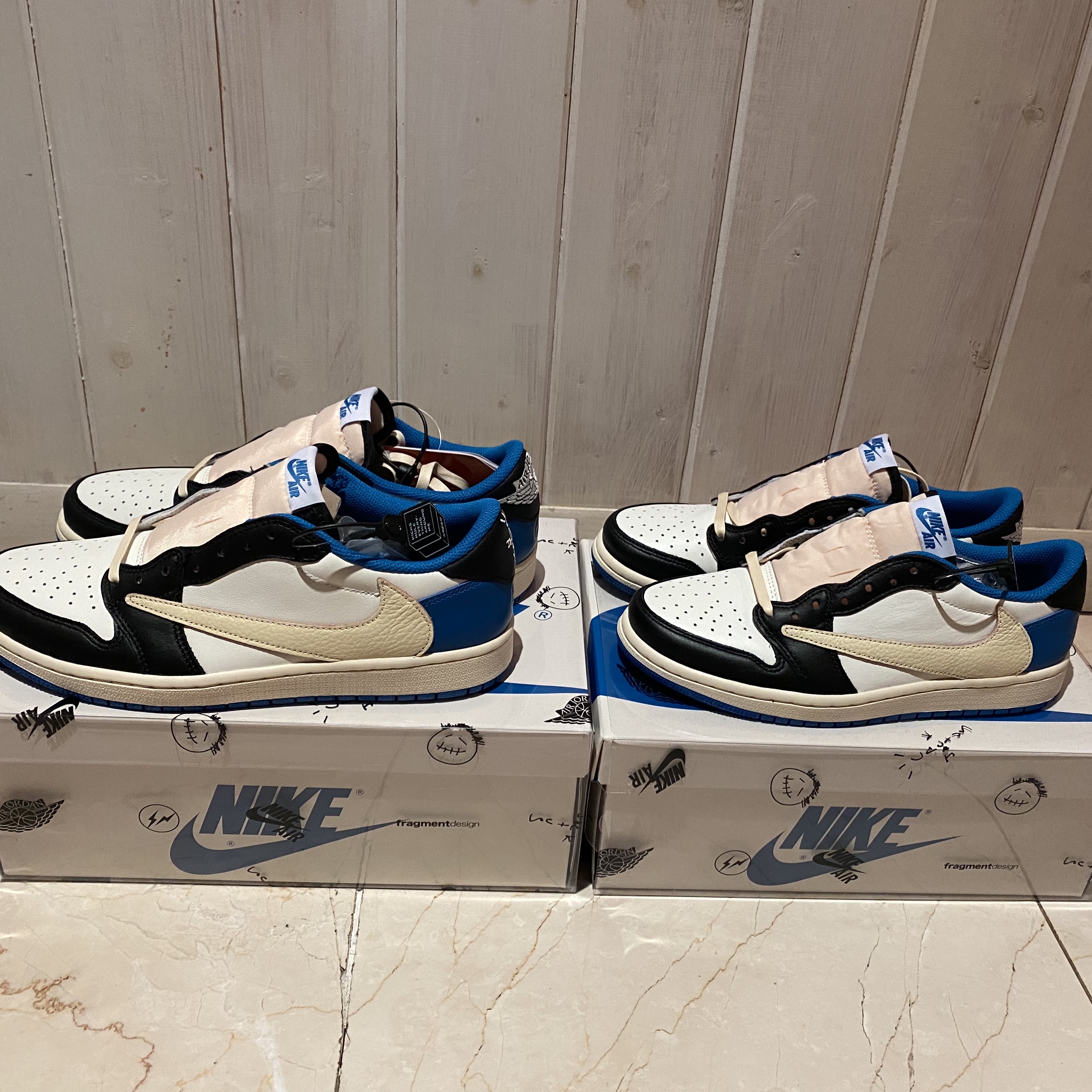 Jordan 1 x Travis Scott x Fragment Retro Low OG SP Military Blue 착용 스타일 - 2