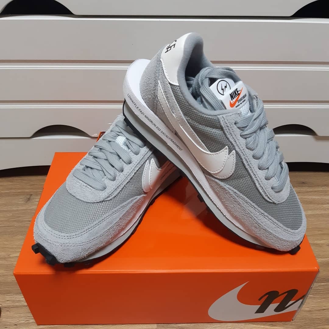 Nike x Sacai x Fragment LDWaffle Light Smoke Grey 착용 스타일 - 1