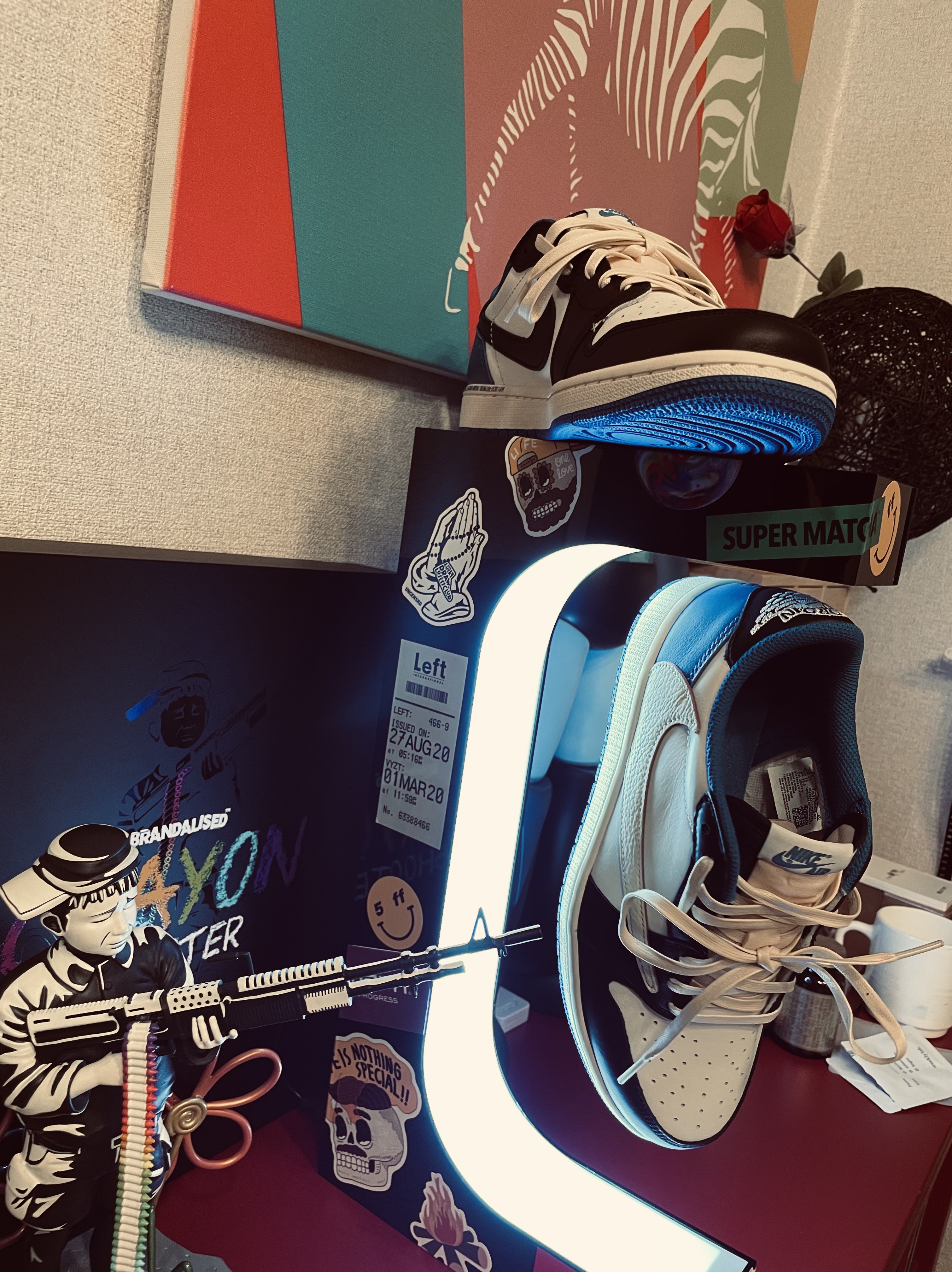 Jordan 1 x Travis Scott x Fragment Retro Low OG SP Military Blue 착용 스타일