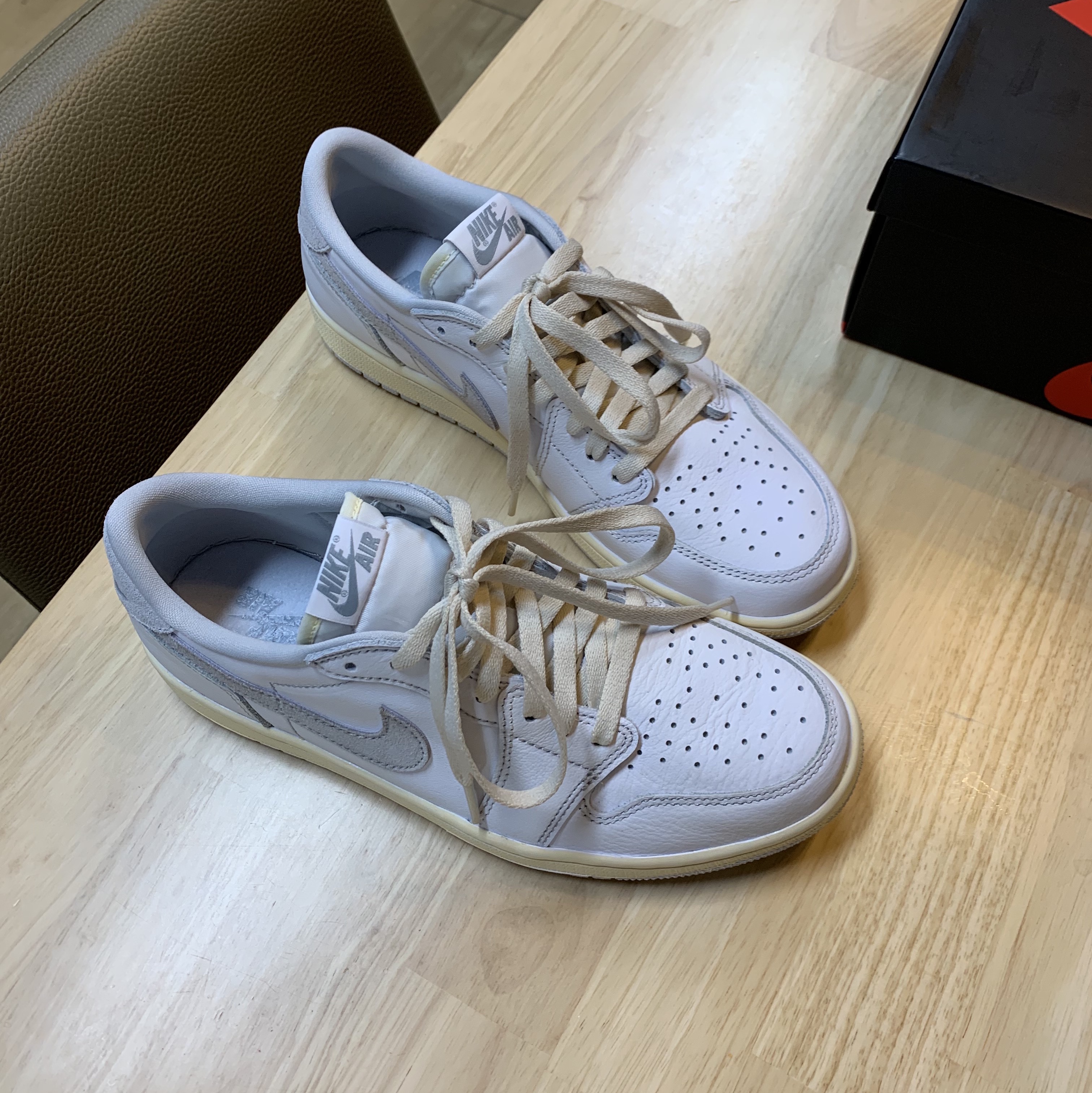 Jordan 1 Low OG Neutral Grey 착용 스타일