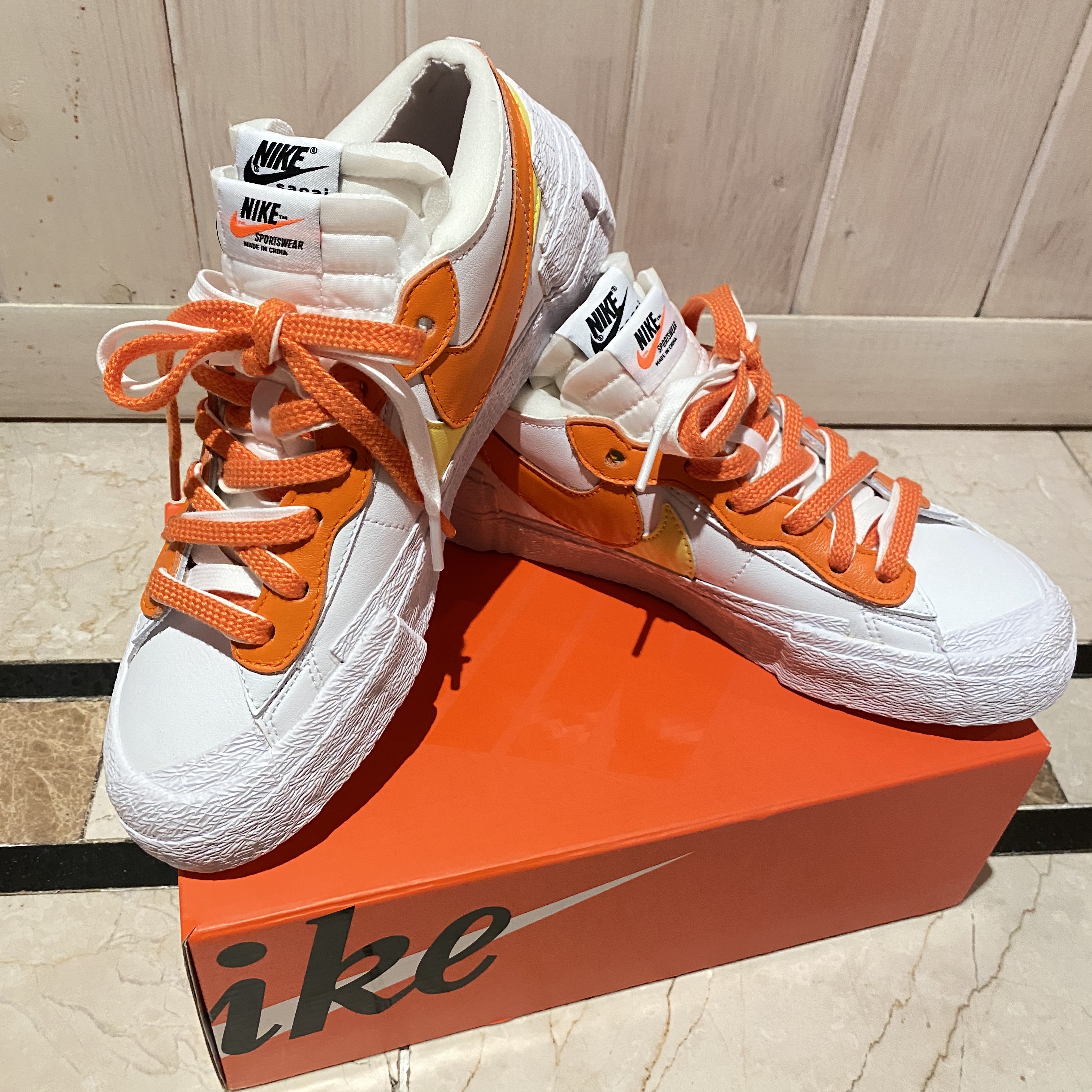 Nike x Sacai Blazer Low Magma Orange 착용 스타일 - 1