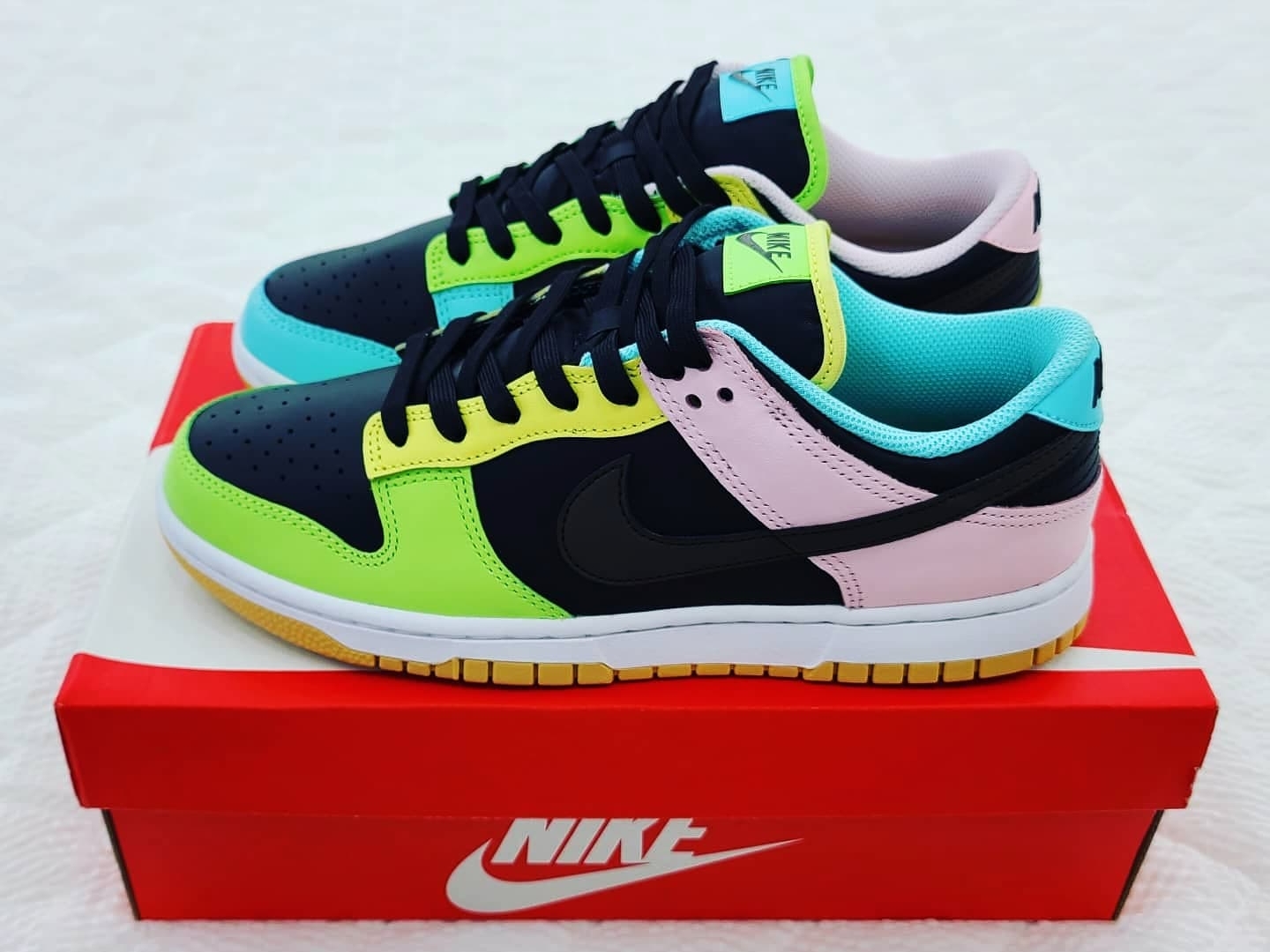 Nike Dunk Low SE Free.99 Black 착용 스타일 - 2