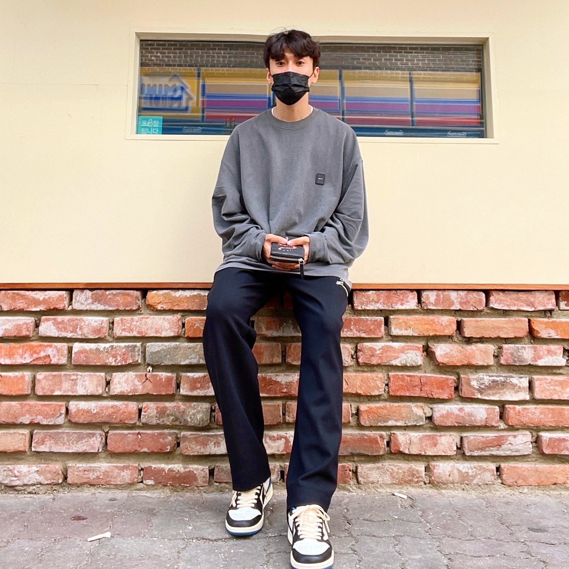 Jordan 1 x Travis Scott x Fragment Retro Low OG SP Military Blue 착용 스타일
