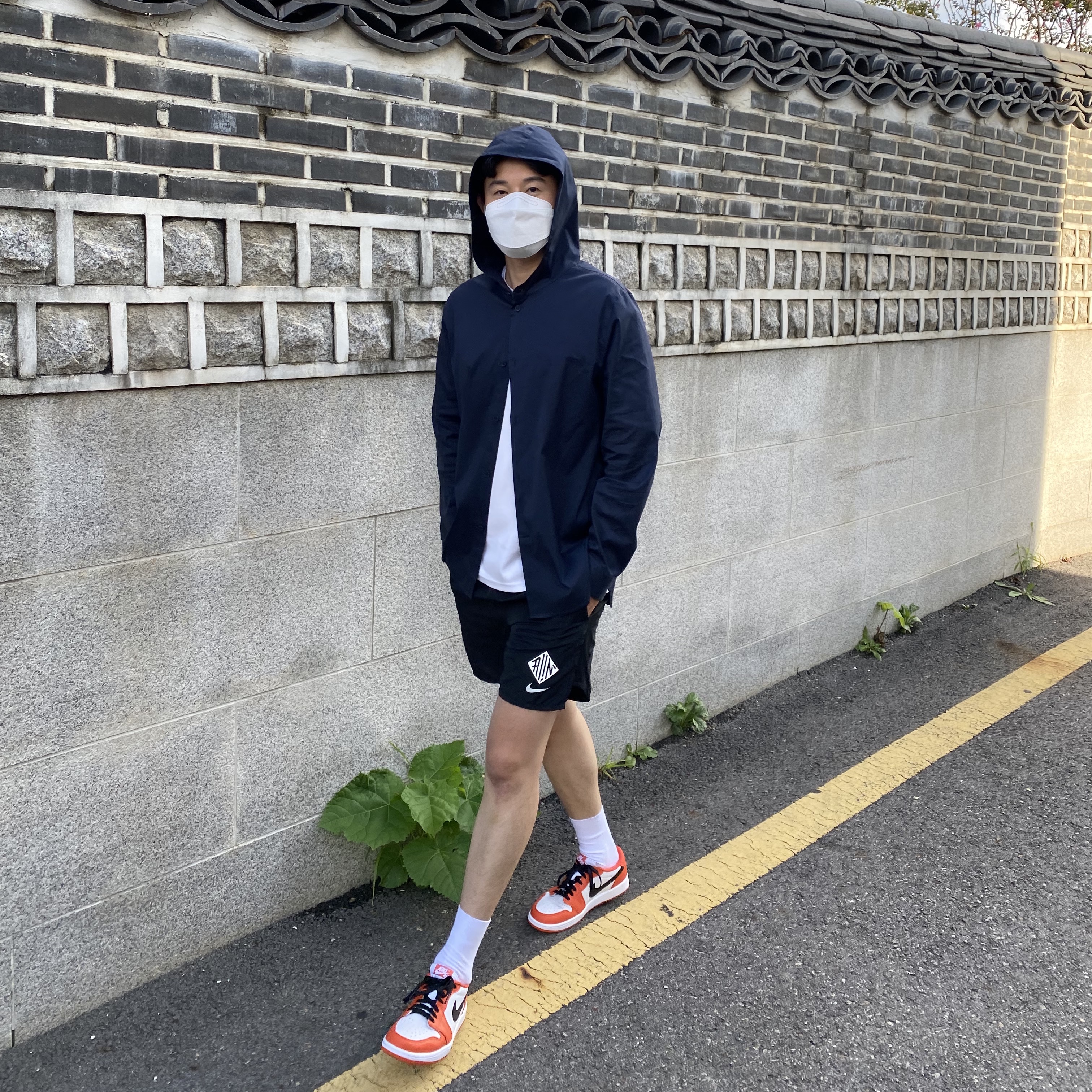 Jordan 1 Low OG Starfish 착용 스타일 - 1