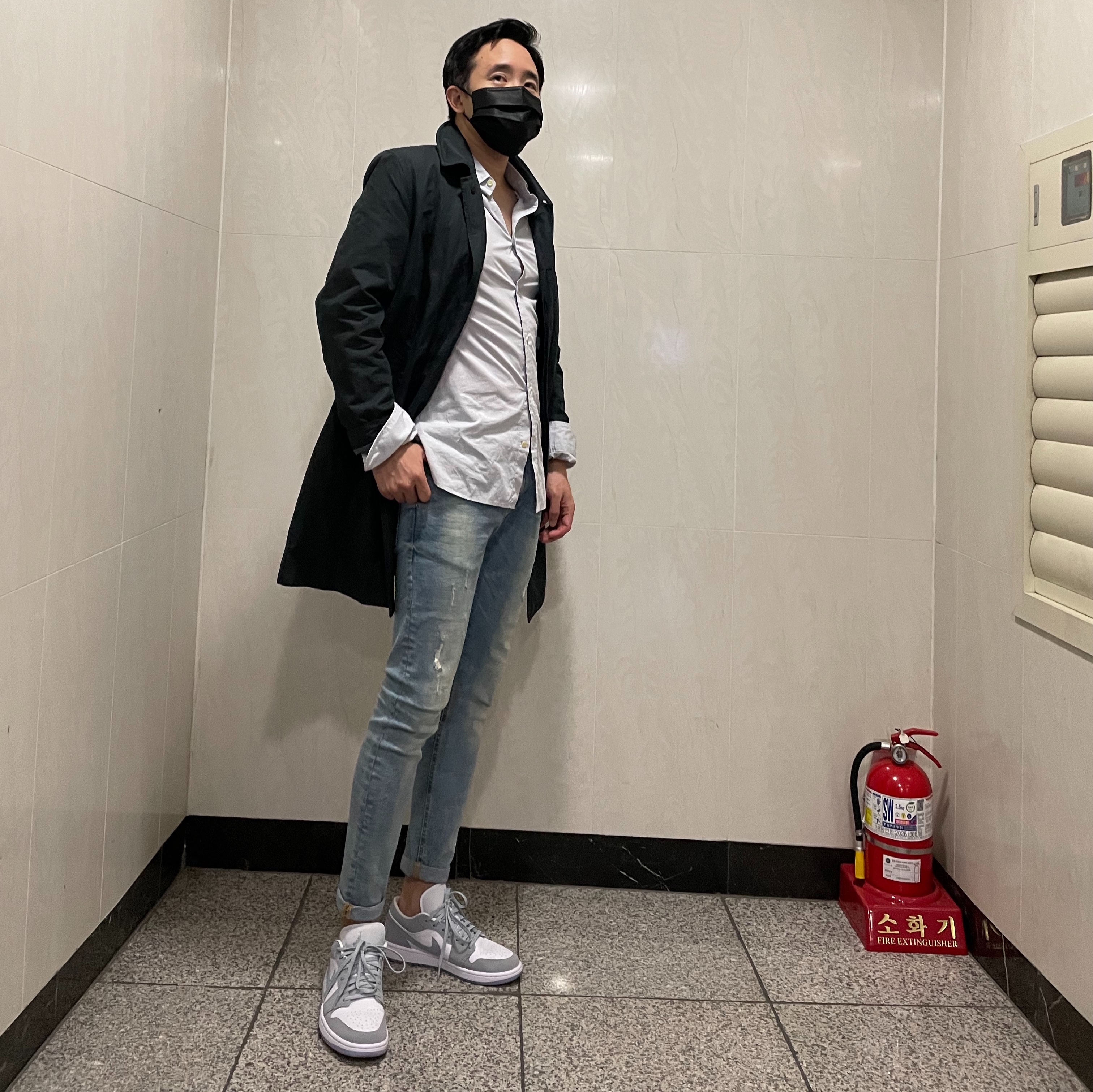 (W) Jordan 1 Low White Wolf Grey 착용 스타일 - 1