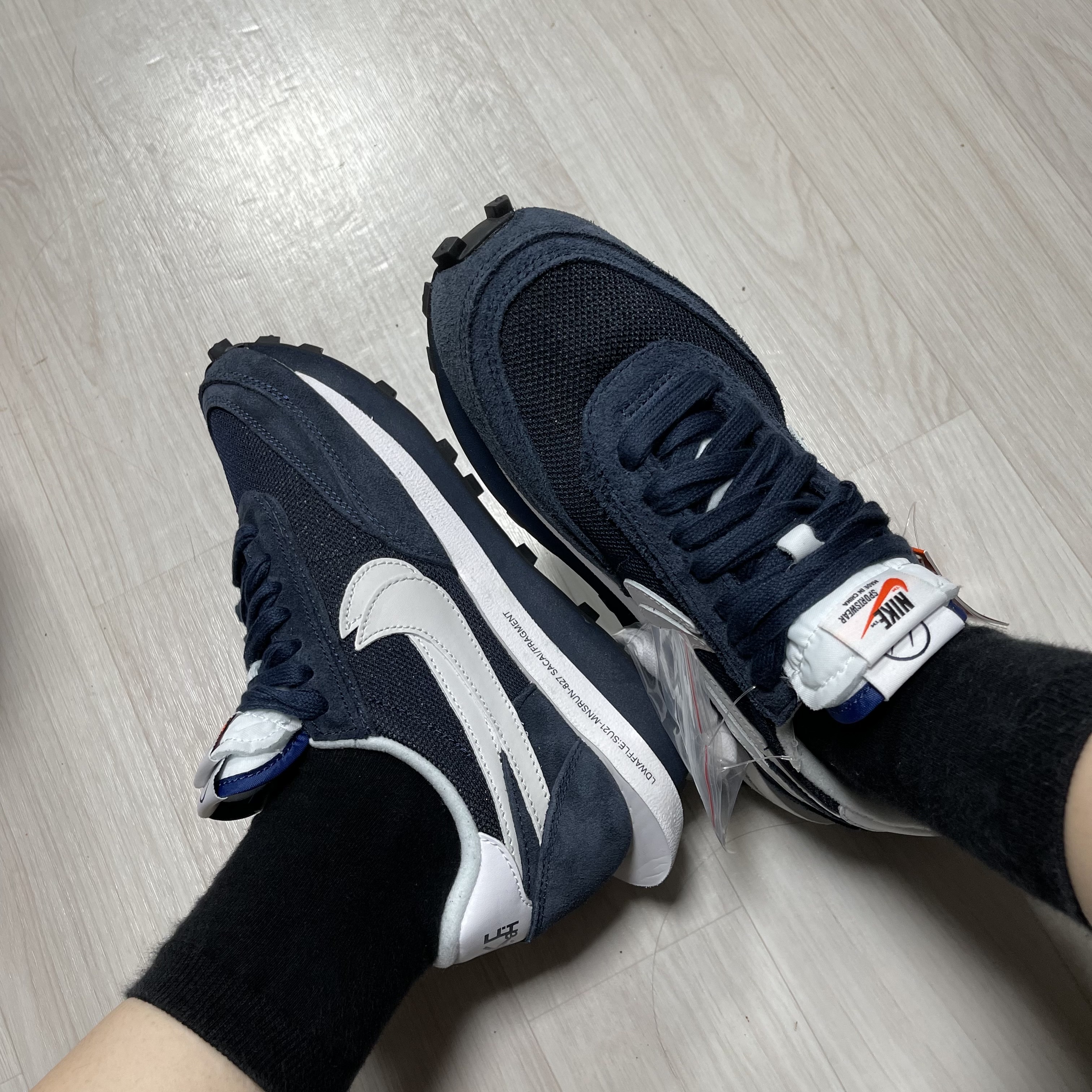 Nike x Sacai x Fragment LDWaffle Blackened Blue 착용 스타일 - 3