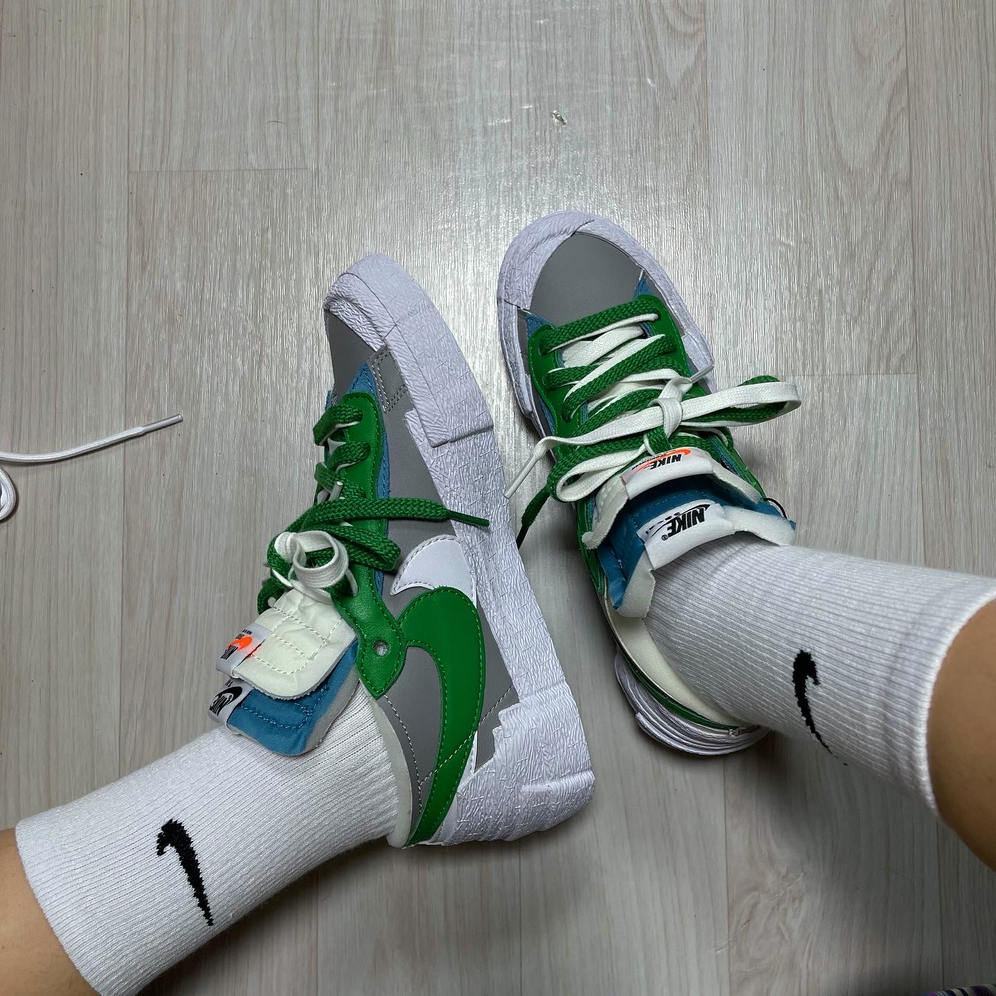 Nike x Sacai Blazer Low Classic Green 착용 스타일 - 5