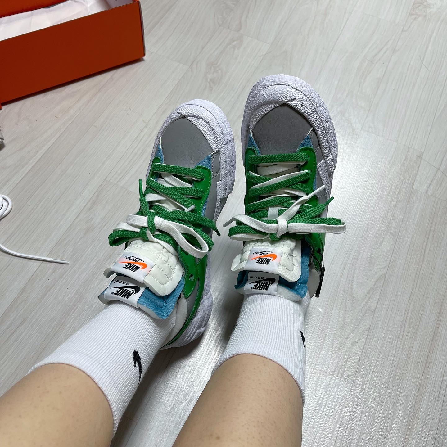 Nike x Sacai Blazer Low Classic Green 착용 스타일 - 2