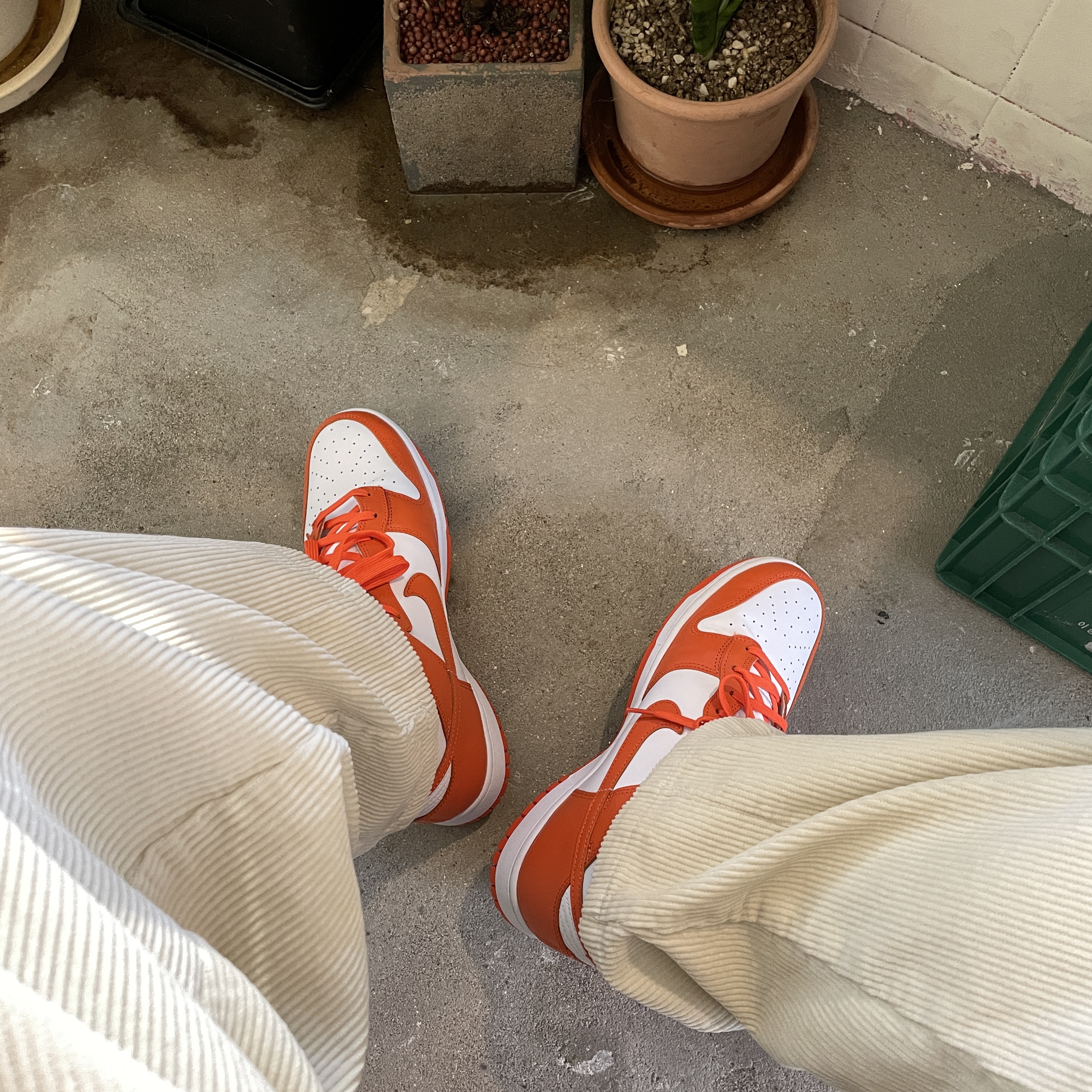 Nike Dunk High Retro Orange Blaze 착용 스타일 - 2