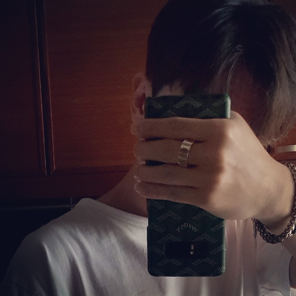 KREAM 프로필 이미지
