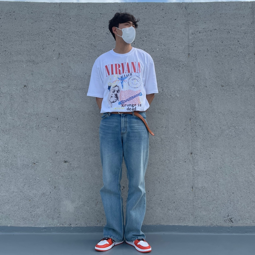 Jordan 1 Low OG Starfish 착용 스타일