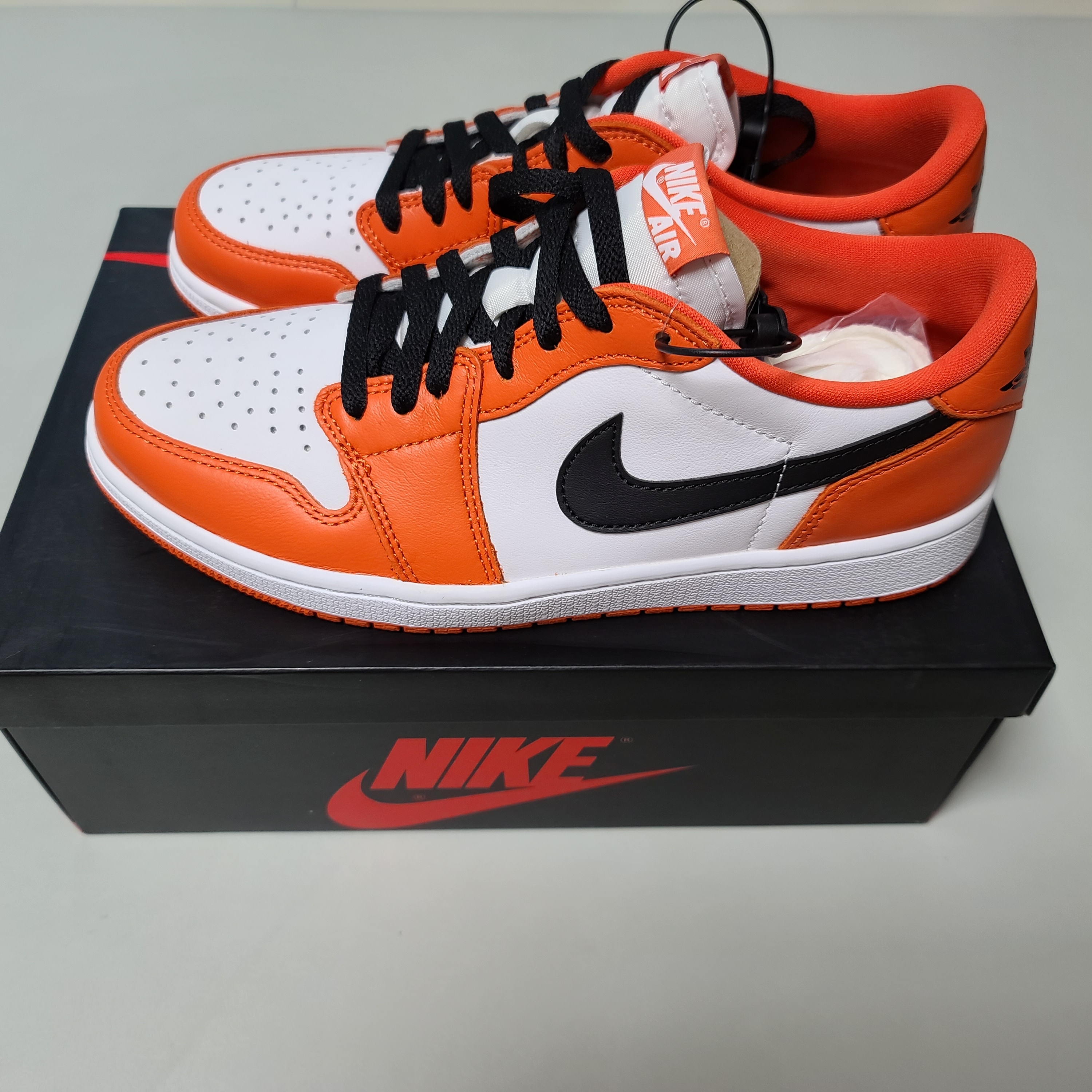 Jordan 1 Low OG Starfish 착용 스타일 - 2