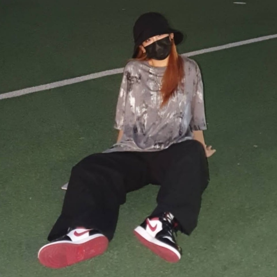 (GS) Jordan 1 Mid Gym Red Black White 착용 스타일