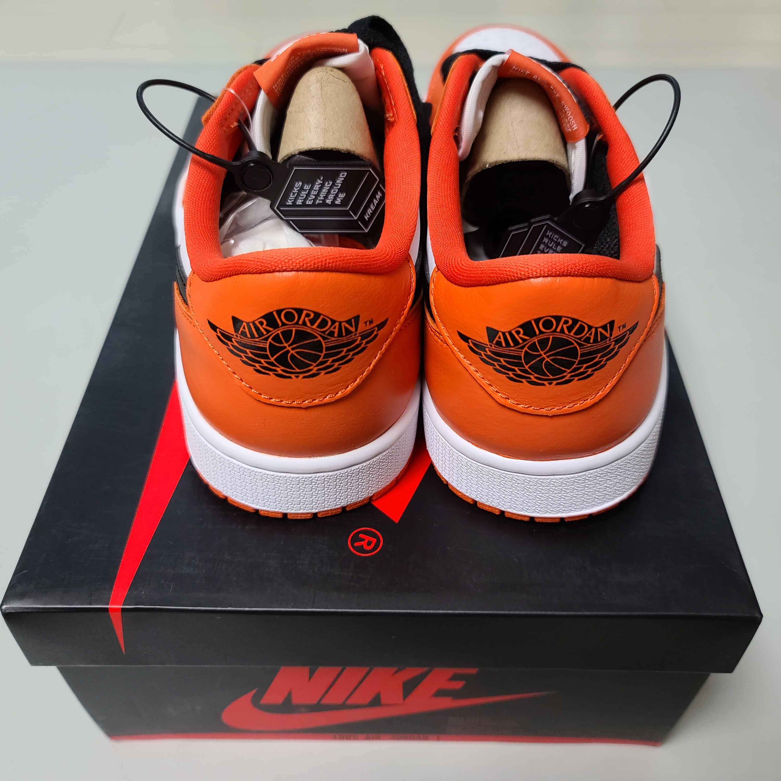 Jordan 1 Low OG Starfish 착용 스타일 - 4