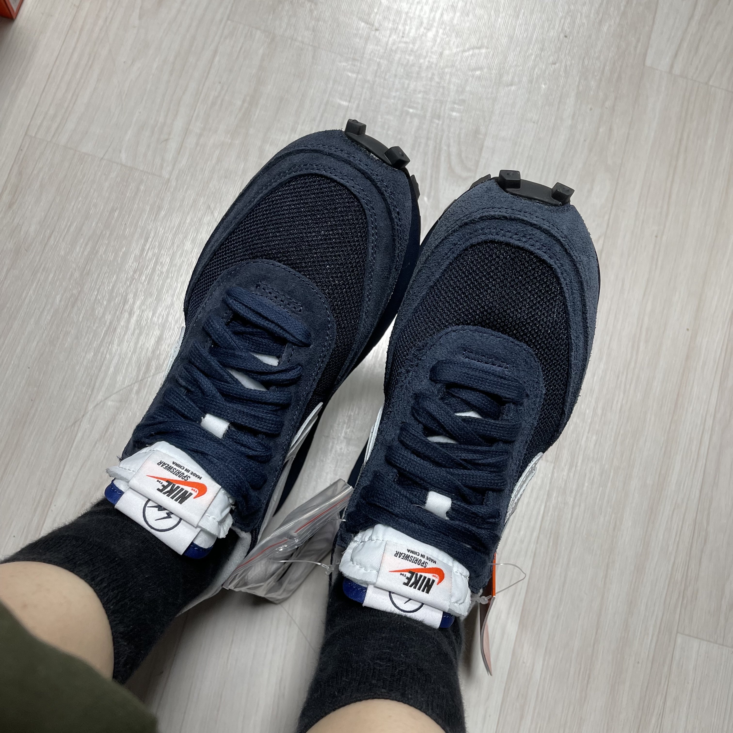 Nike x Sacai x Fragment LDWaffle Blackened Blue 착용 스타일 - 2