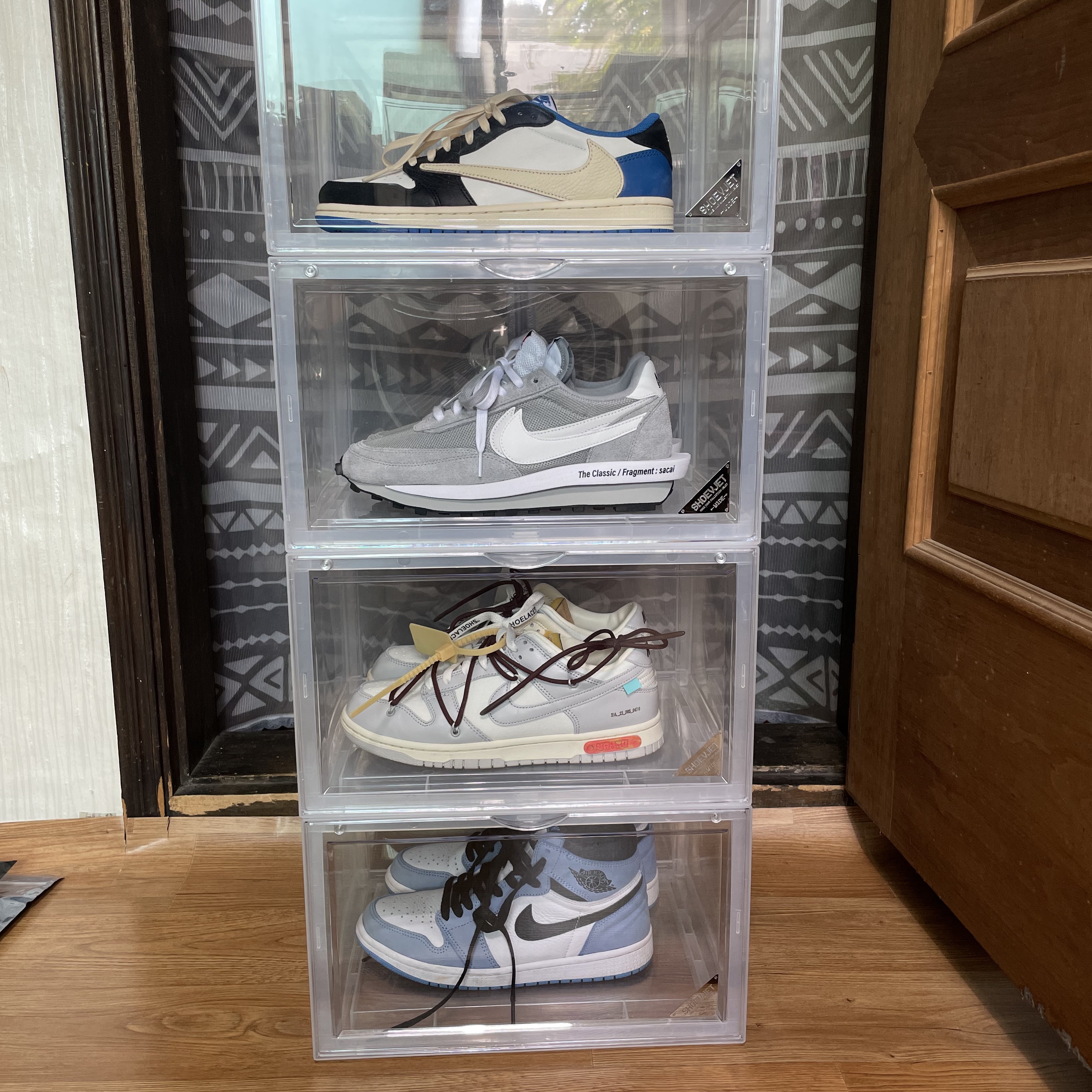 Jordan 1 x Travis Scott x Fragment Retro Low OG SP Military Blue 착용 스타일 - 3