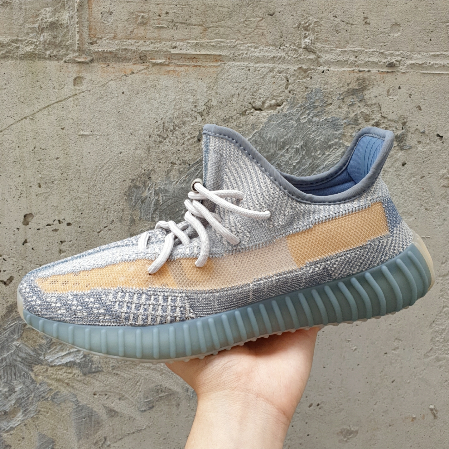Adidas Yeezy Boost 350 V2 Israfil 착용 스타일 - 2