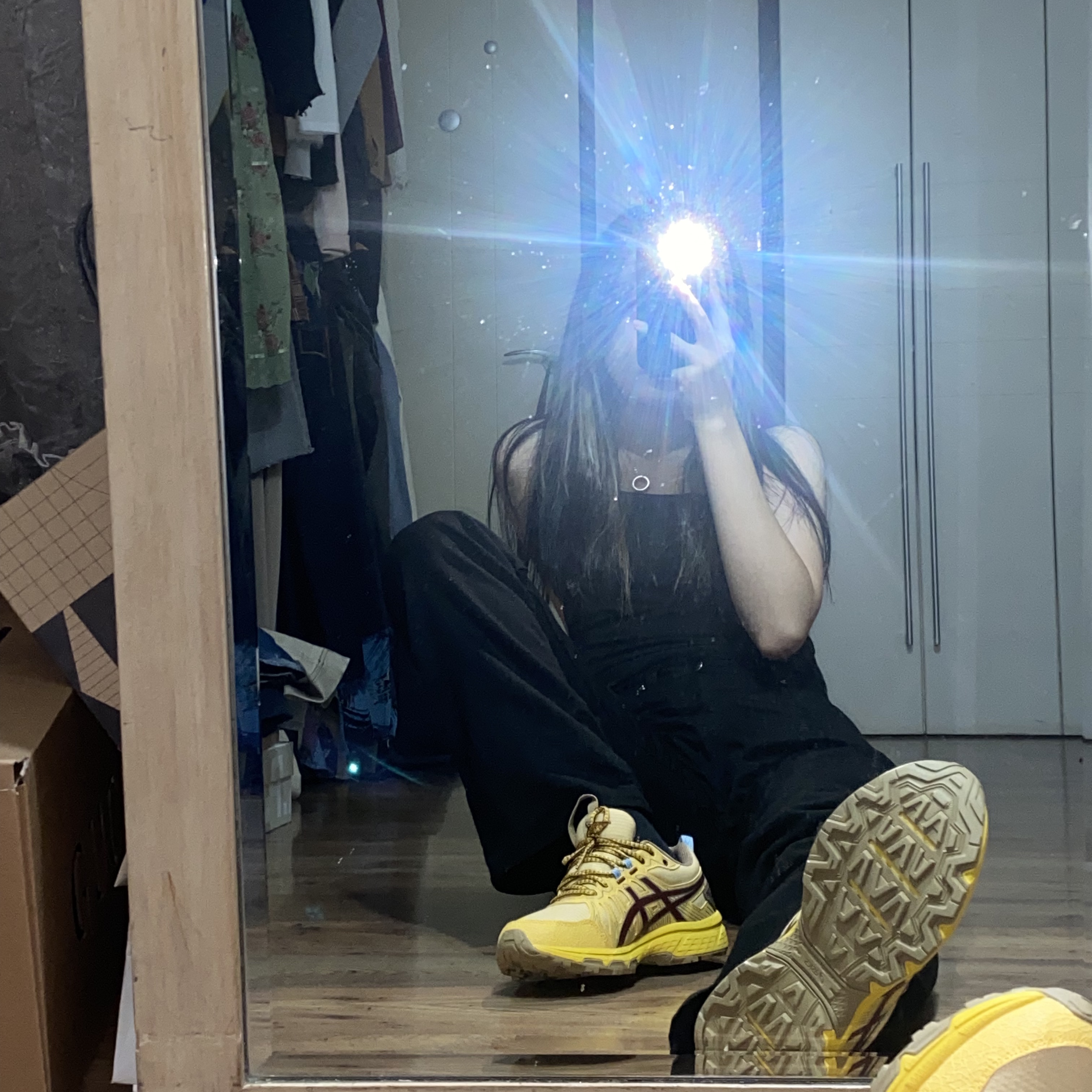 Asics HN1-S Gel-Venture 7 Yellow Ox Brown 착용 스타일 - 3