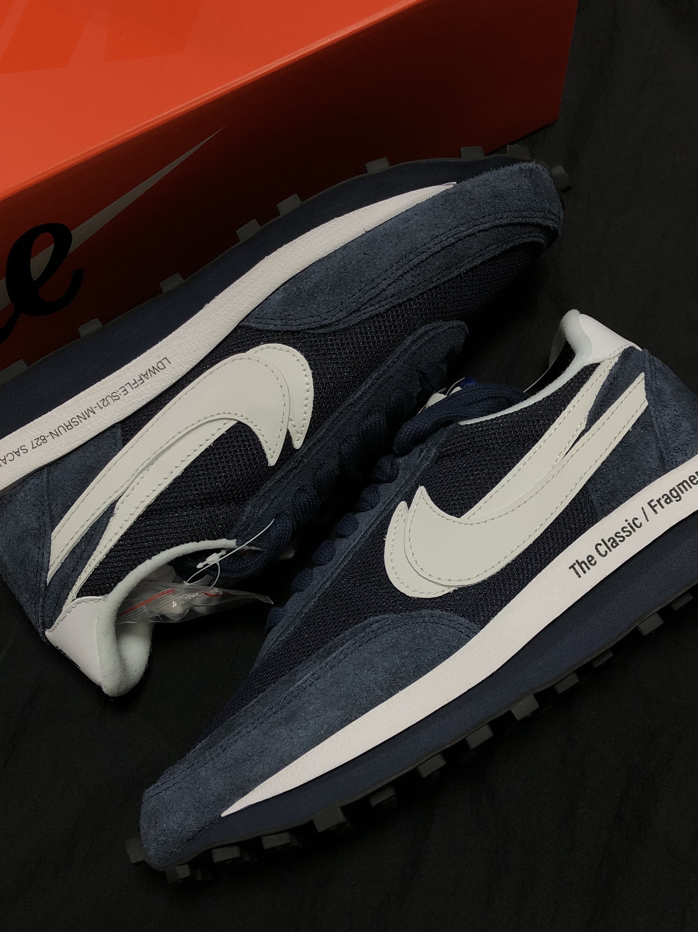 Nike x Sacai x Fragment LDWaffle Blackened Blue 착용 스타일 - 3