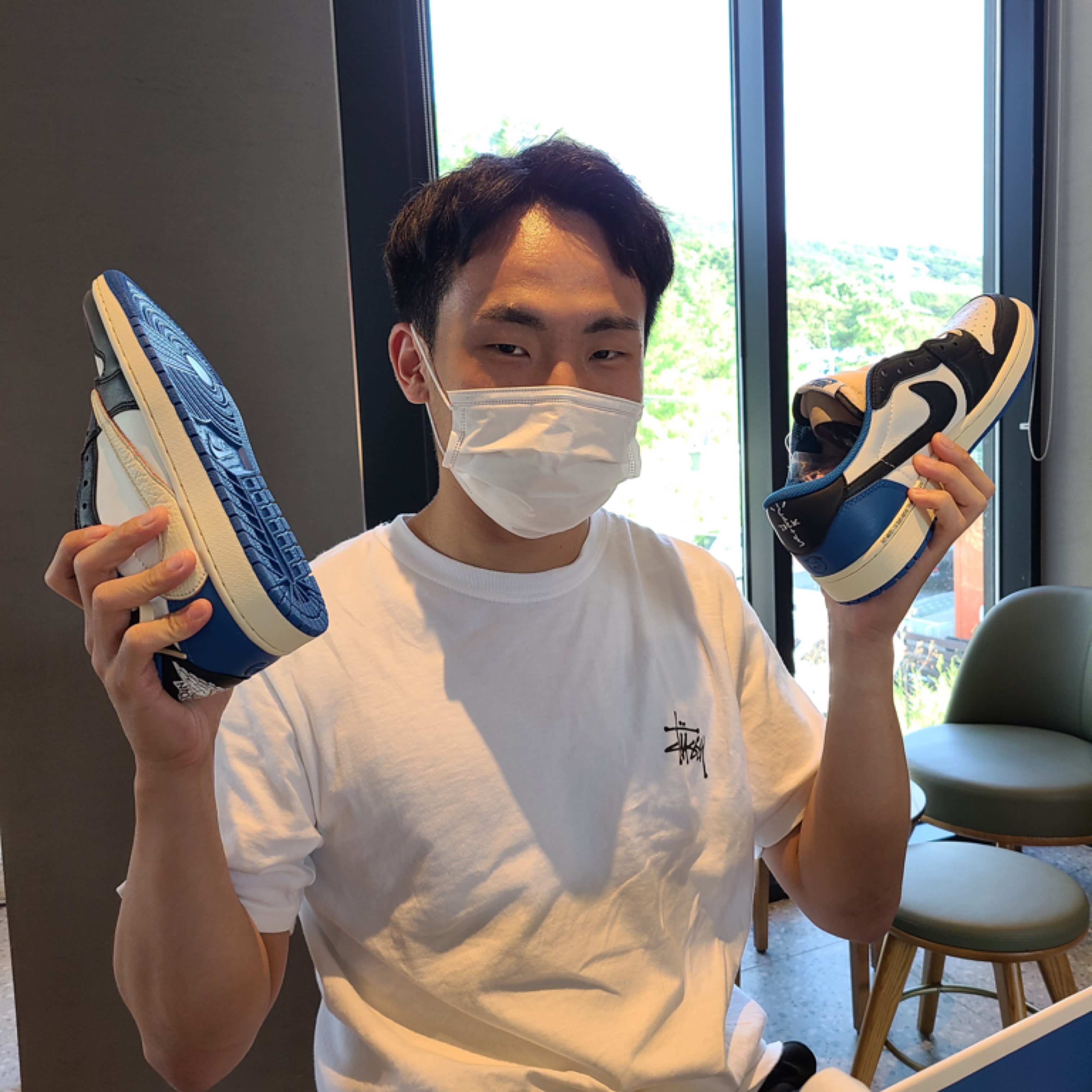 Jordan 1 x Travis Scott x Fragment Retro Low OG SP Military Blue 착용 스타일