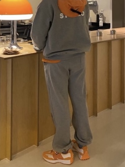 IAB Studio Hoodie Gray - 21SS, New Balance x Asos 327 Cantaloupe 착용 스타일