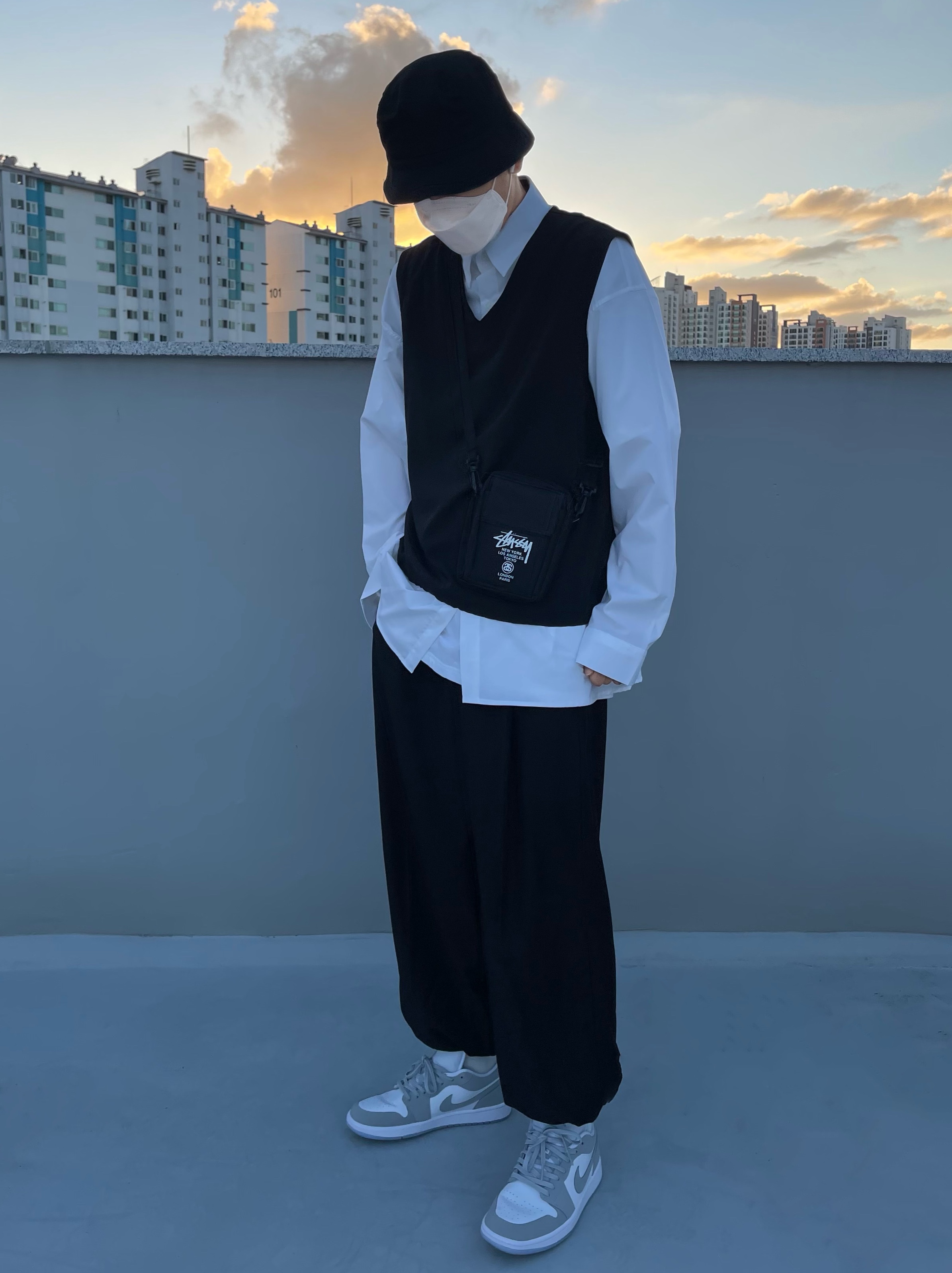 (W) Jordan 1 Low White Wolf Grey 착용 스타일