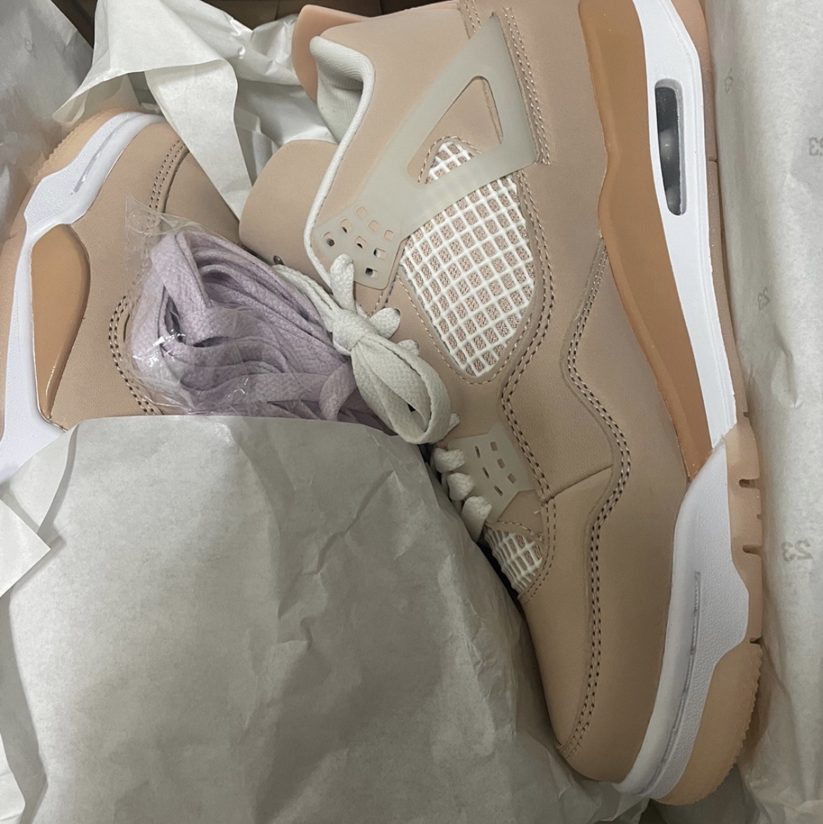 (W) Jordan 4 Retro Shimmer 착용 스타일 - 1