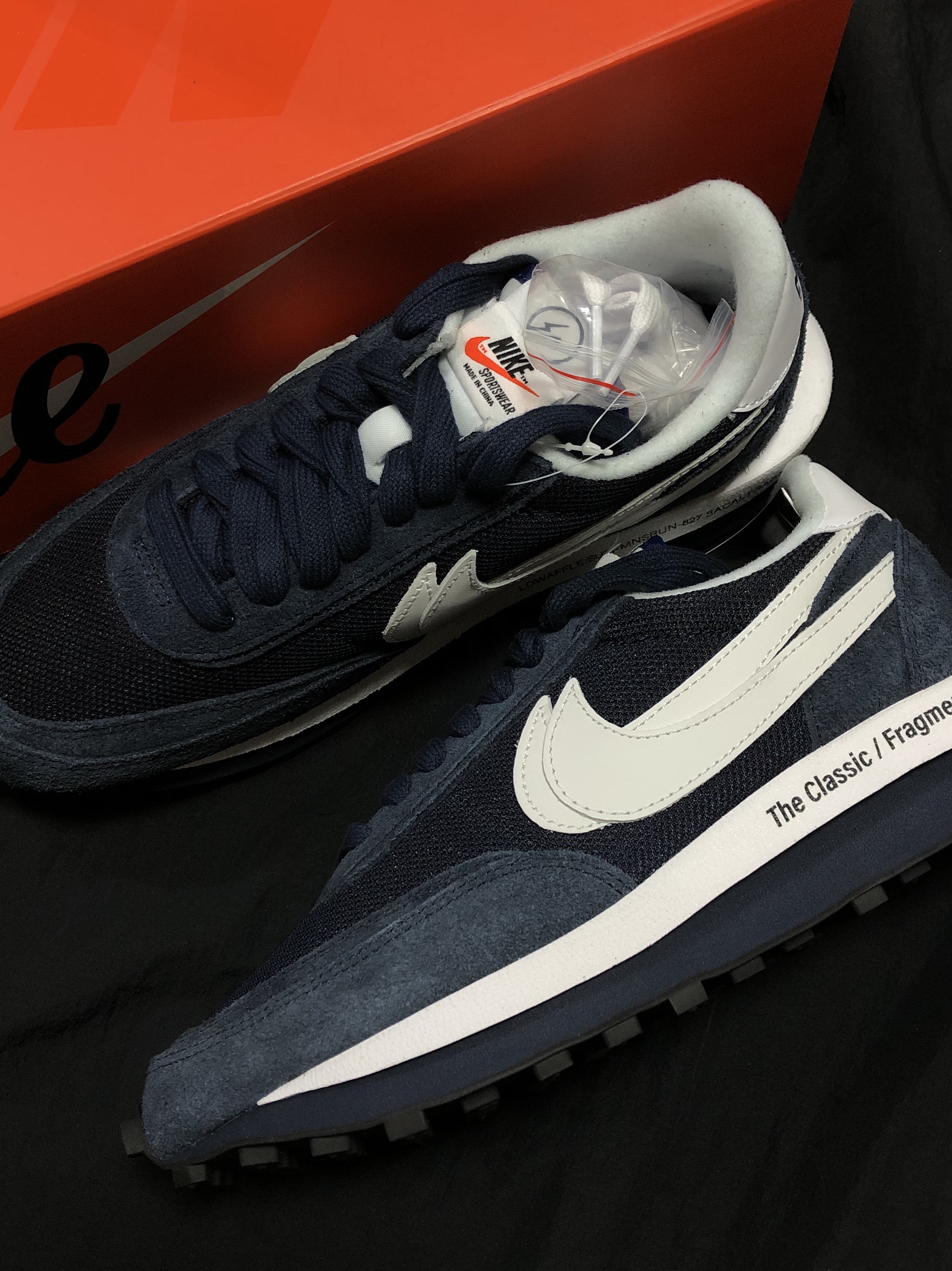 Nike x Sacai x Fragment LDWaffle Blackened Blue 착용 스타일 - 2