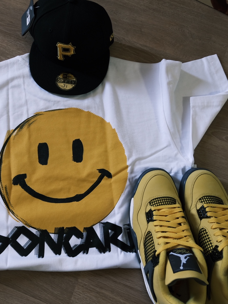 Jordan 4 Retro Tour Yellow 착용 스타일 - 1
