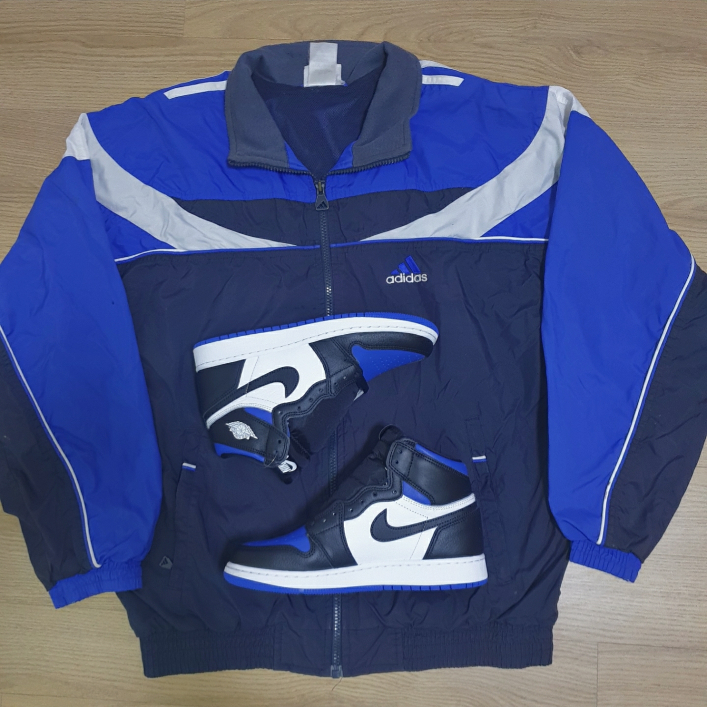 (GS) Jordan 1 Retro High OG Royal Toe, Jordan 1 Retro High OG Royal Toe 착용 스타일 - 2
