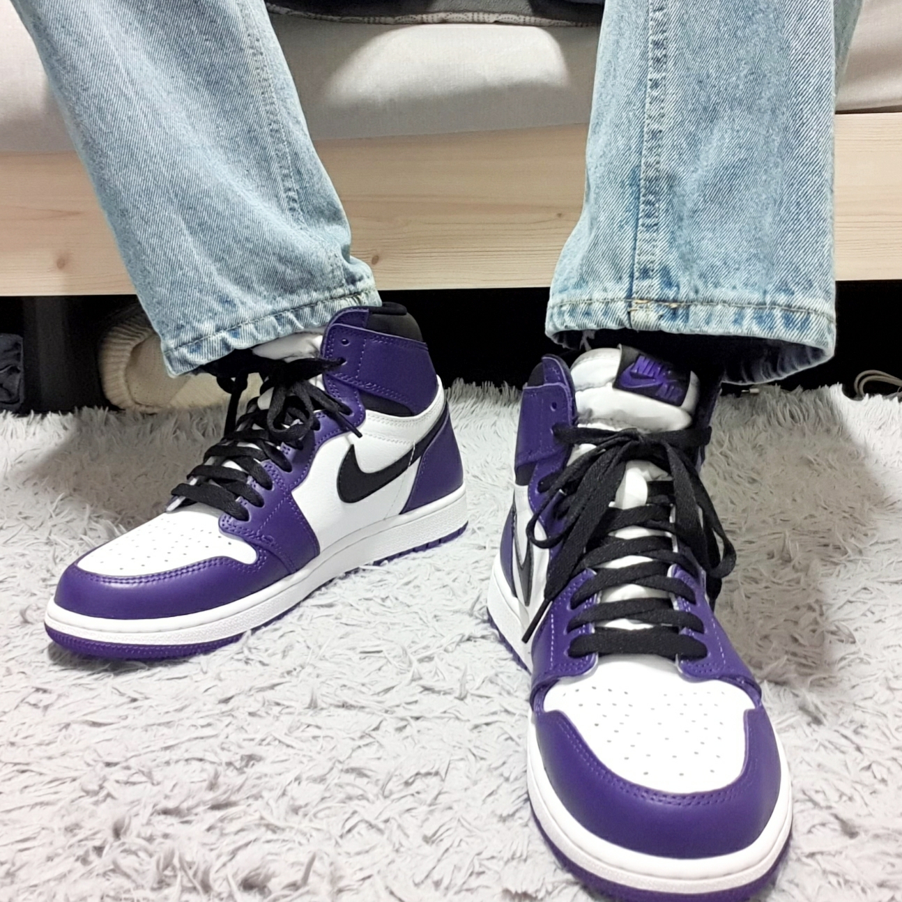 Jordan 1 Retro High OG Court Purple 2020 착용 스타일 - 4